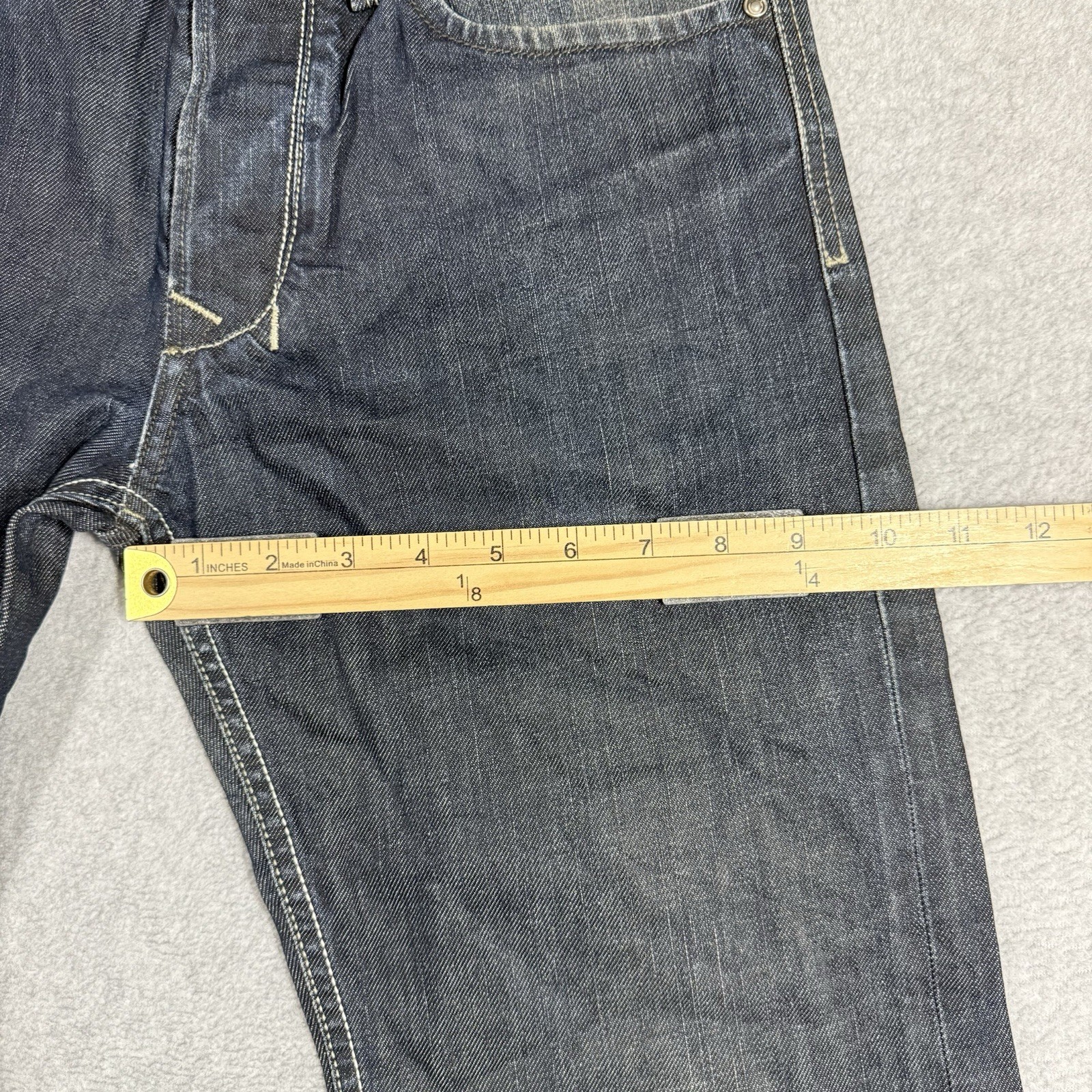 Diesel LARKEE Jeans Men 28×32 Blue STRAIGHT Leg Faded Button Fly Italy 0088Z