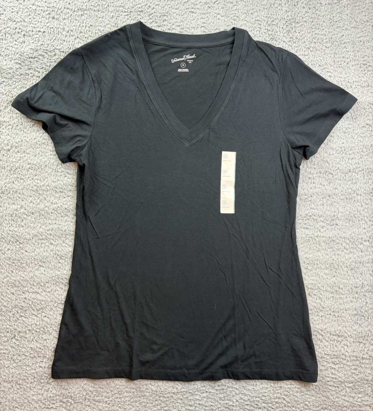 Universal Thread Womens Medium Black Short Sleeve V-Neck Relaxed T-Shirt