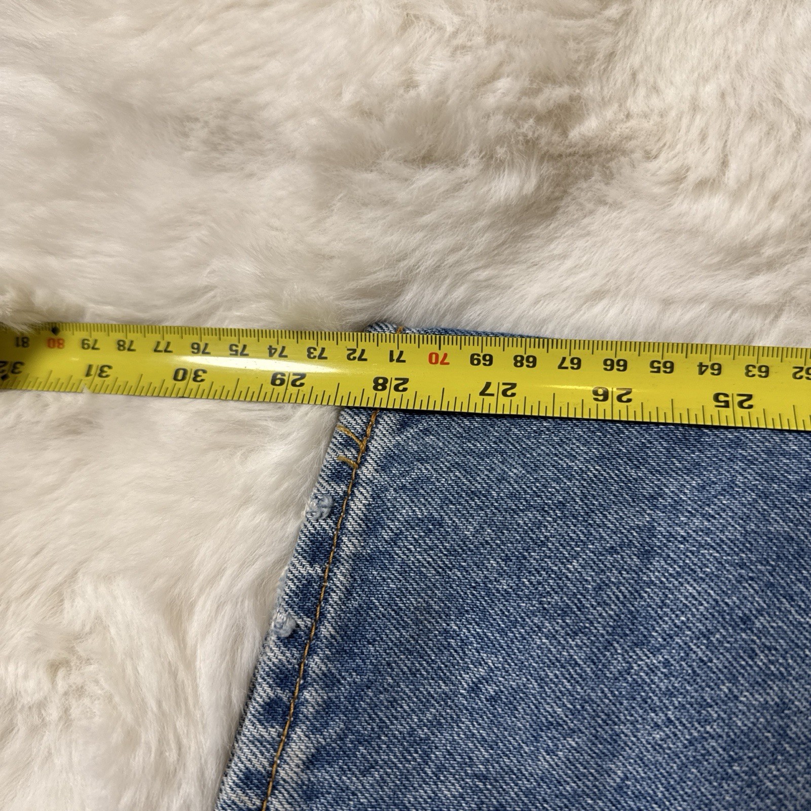 Levi’s 501 Original Fit Jeans Mens 40×28 Blue Medium Wash Distressed Button Fly