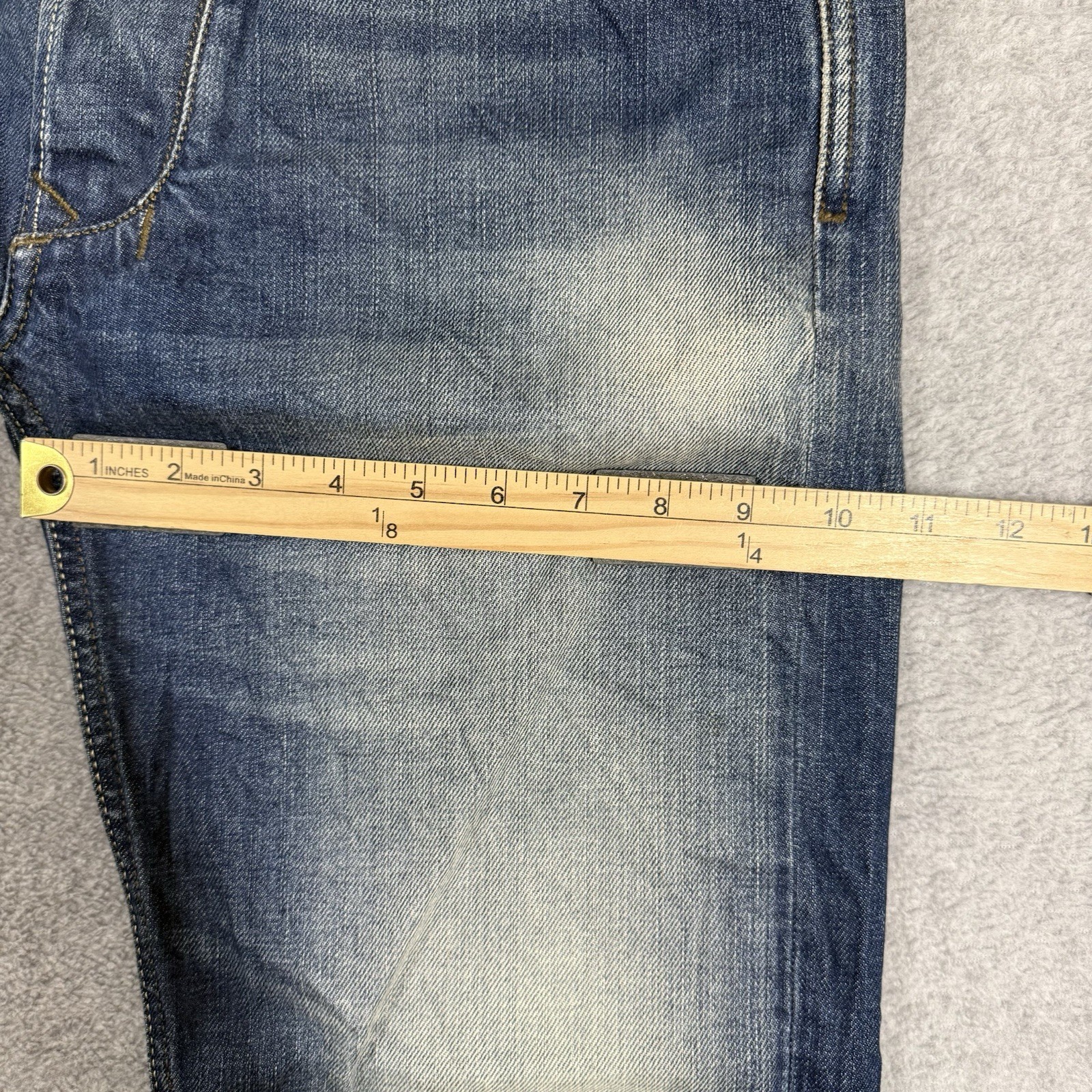 Diesel LARKEE Jeans Men 29×32 Blue Straight Leg Heavy Faded Wash DNA Denim 0880E