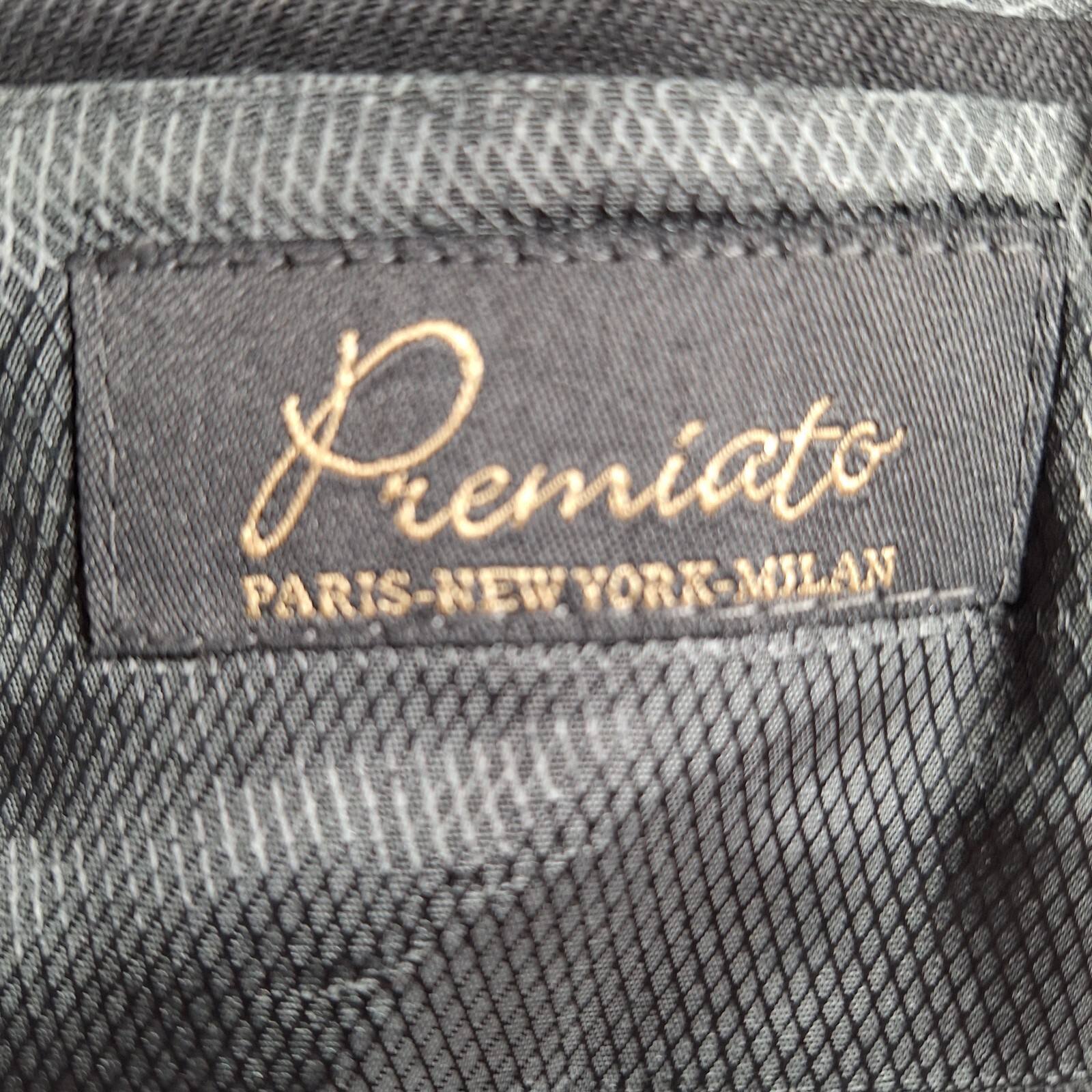 Premiato 2 Piece Suit Mens 40S 36X28 Black Stripe 3 Botton Double Vented Wool