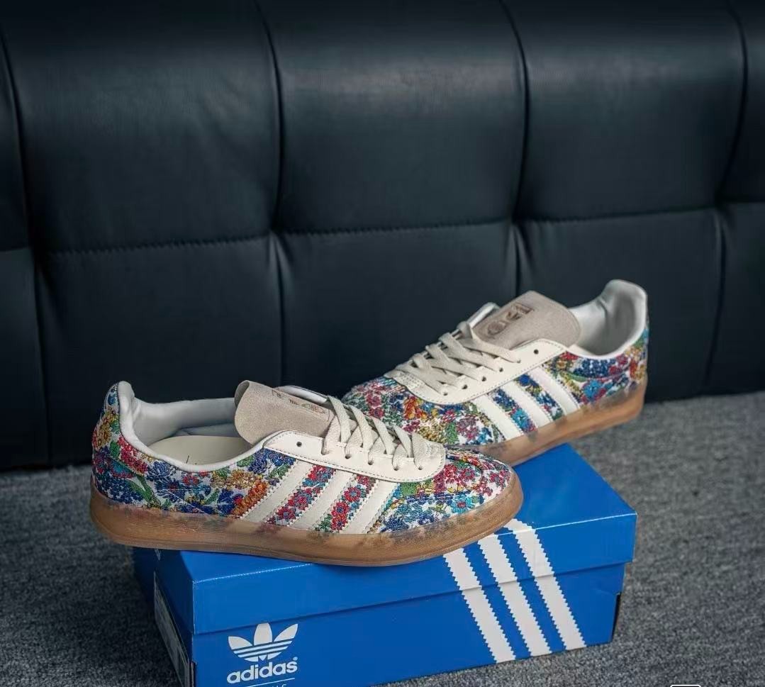 Adidas Gazelle IndoorLiberty London Floral Embroidery (Women’s) JP5309 New