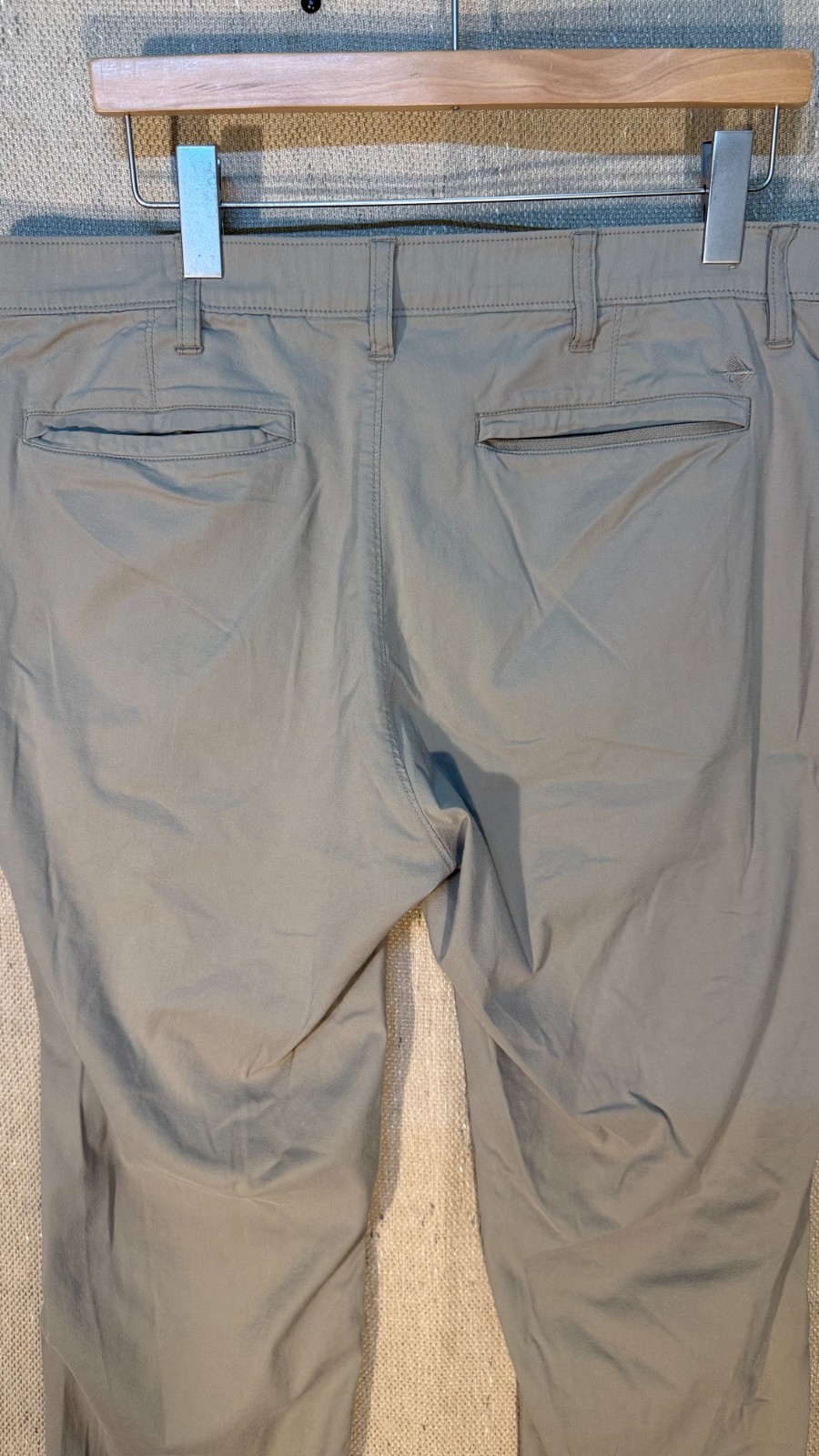 Orvis Mens 36×30 Khaki Chino Pants Tan Fly Fishing Outdoor Casual