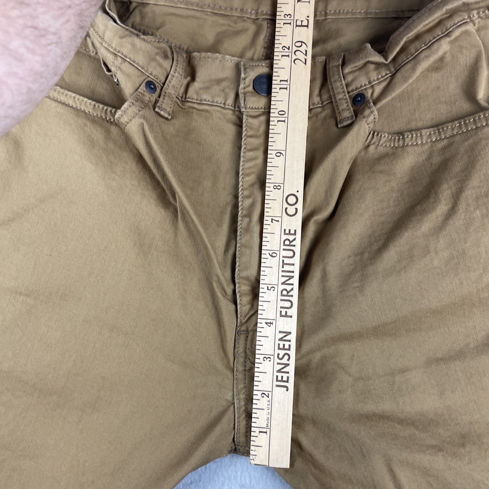 Levi’s 505 Men’s 35×30 Straight Fit Stretch Slub Twill Jeans Color Caraway Tan