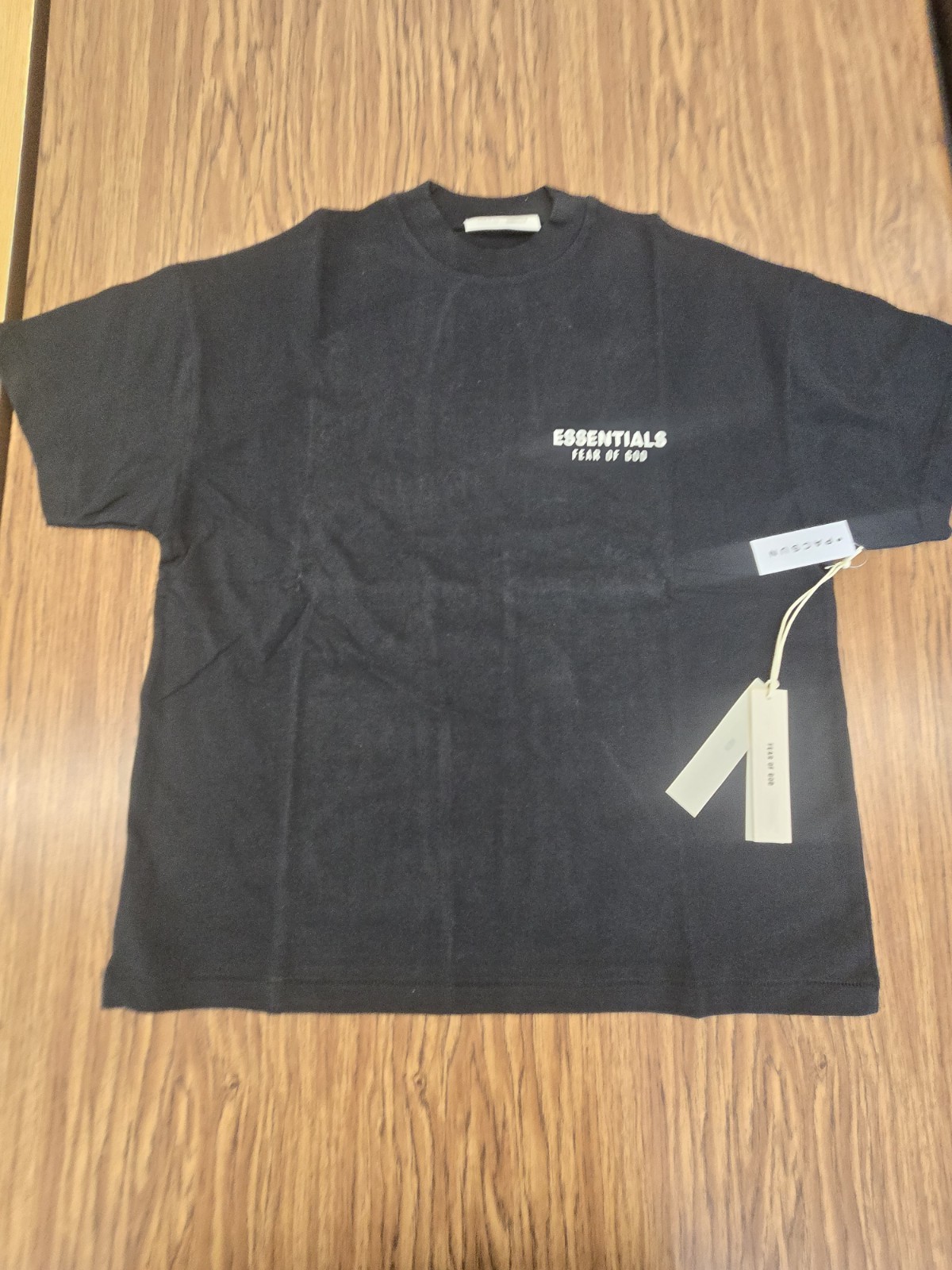 Essentials Fear of God Men’s Jet Black Logo Short Sleeve Crew Neck T-Shirt L