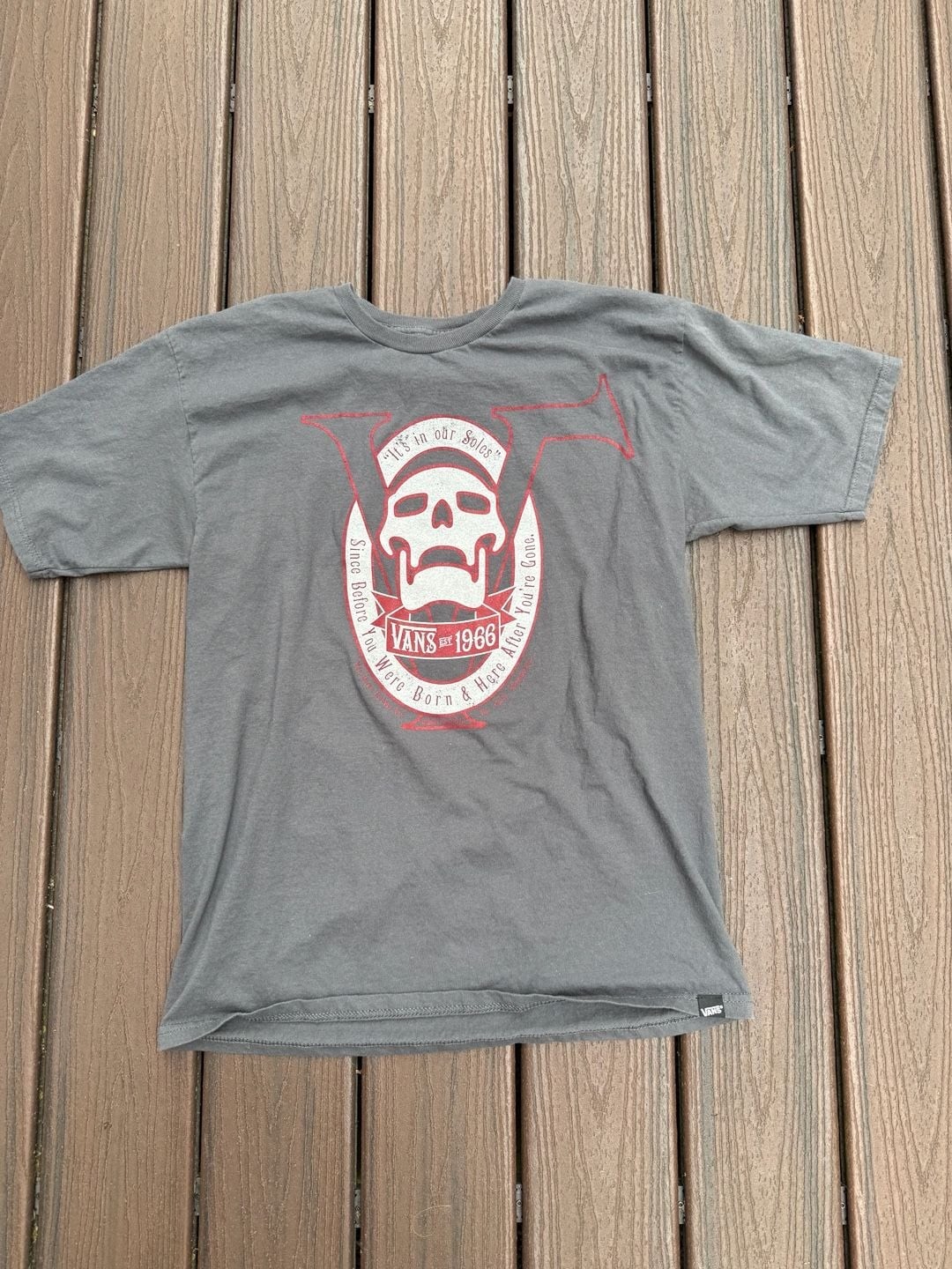 Vans Off The Wall Skull Graphic T-Shirt Gray It’s In Our Soles