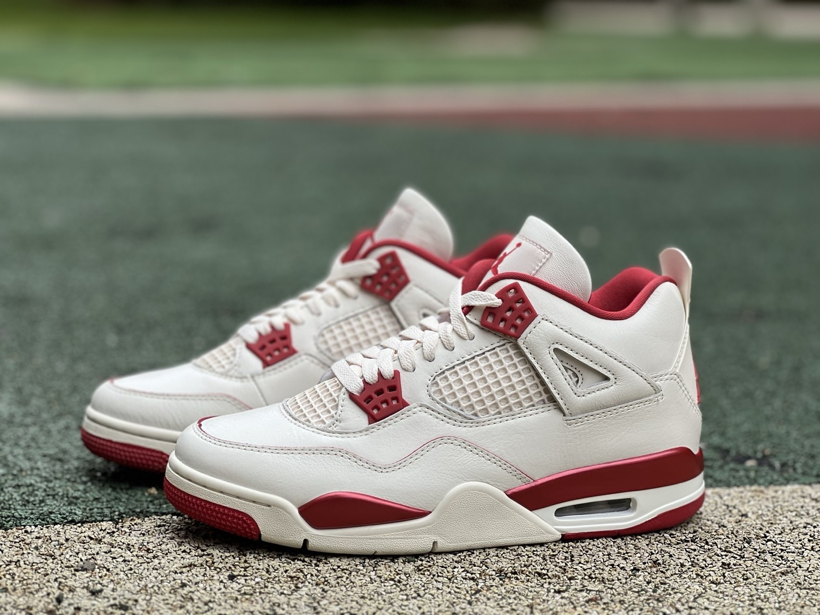 AJ 4 Retro Valentine’s Day Sierra Red HV0823-108 Men’s Shoe Sizes 4-13