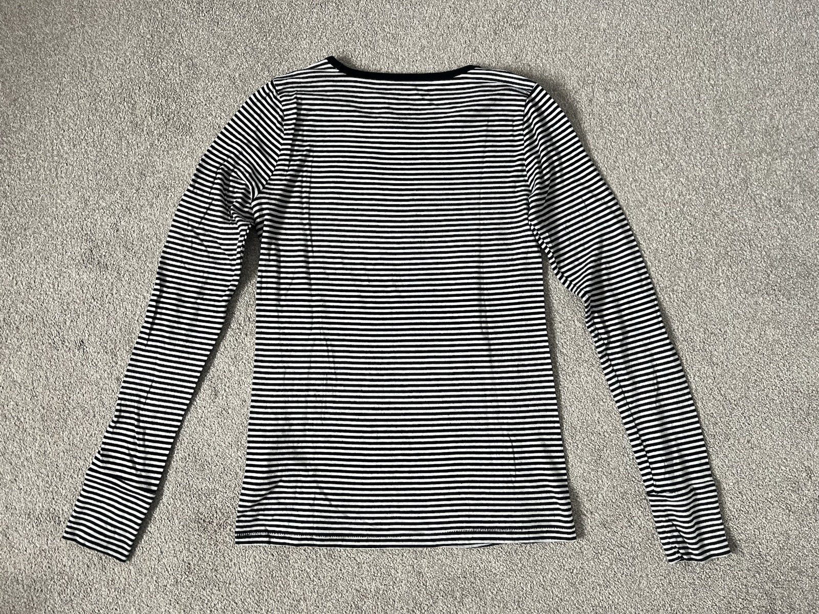 GAP Ladies Long Sleeve Striped Black White Scoop Neck Stretchy Top T-Shirt S