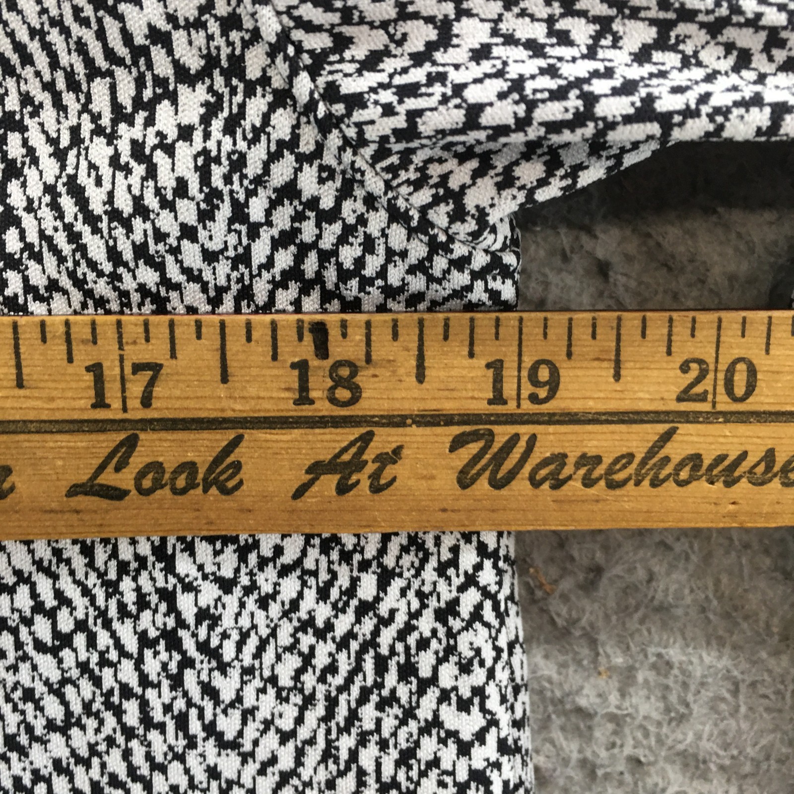 Athleta Shirt Womens XXS Black White Textured Long Sleeve Button Front Top