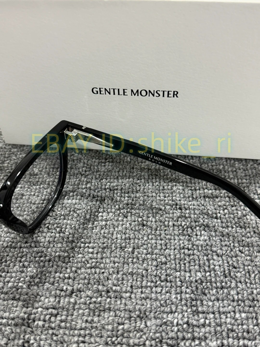 GentleMonster Sunglasses Bold – OJO 01 Black Frame Clear Lenses