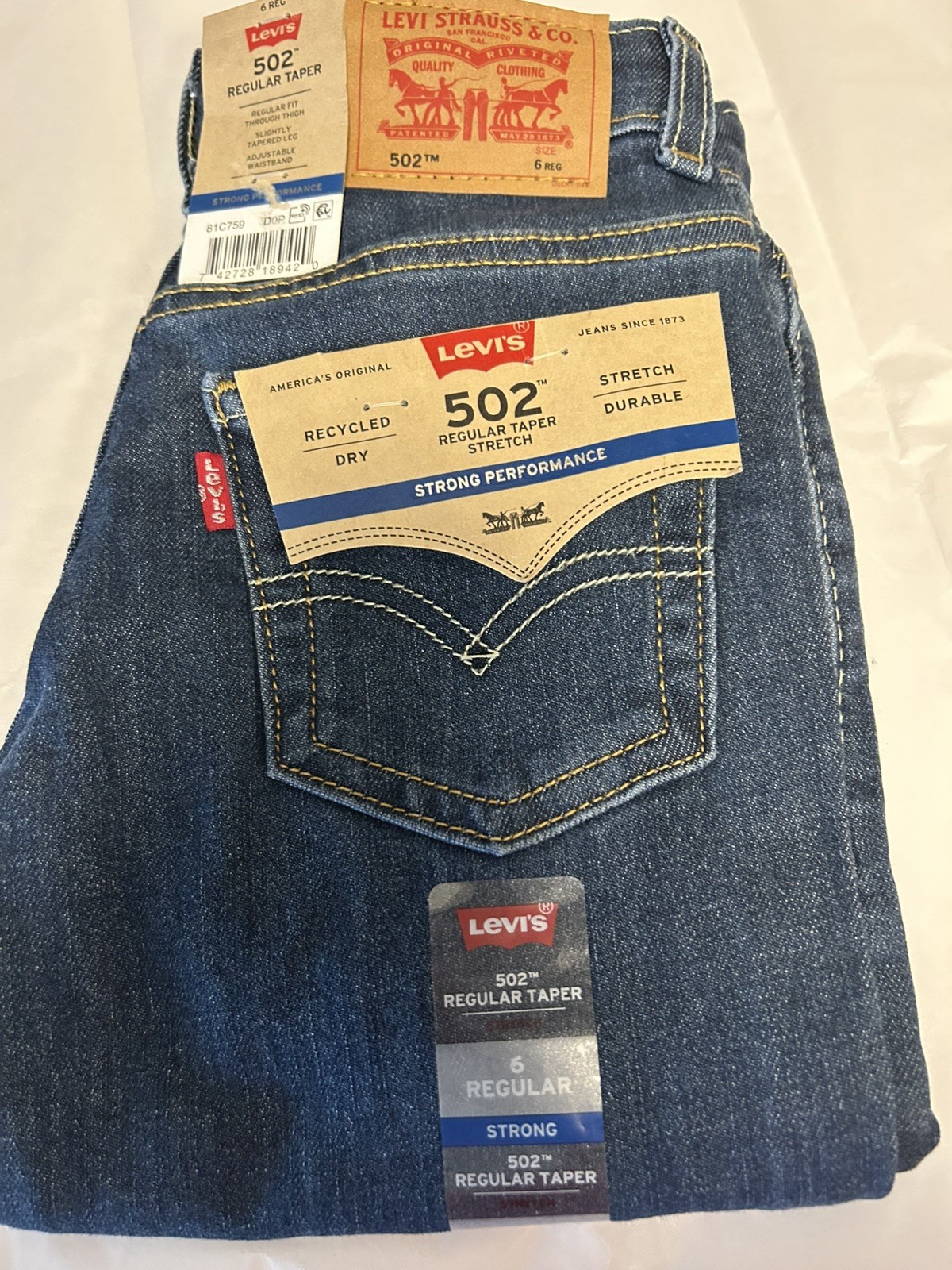 NWT Levi’s Boys’ 502 Regular 6 Taper Fit Performance Jeans 6 Adjustable/Stretch