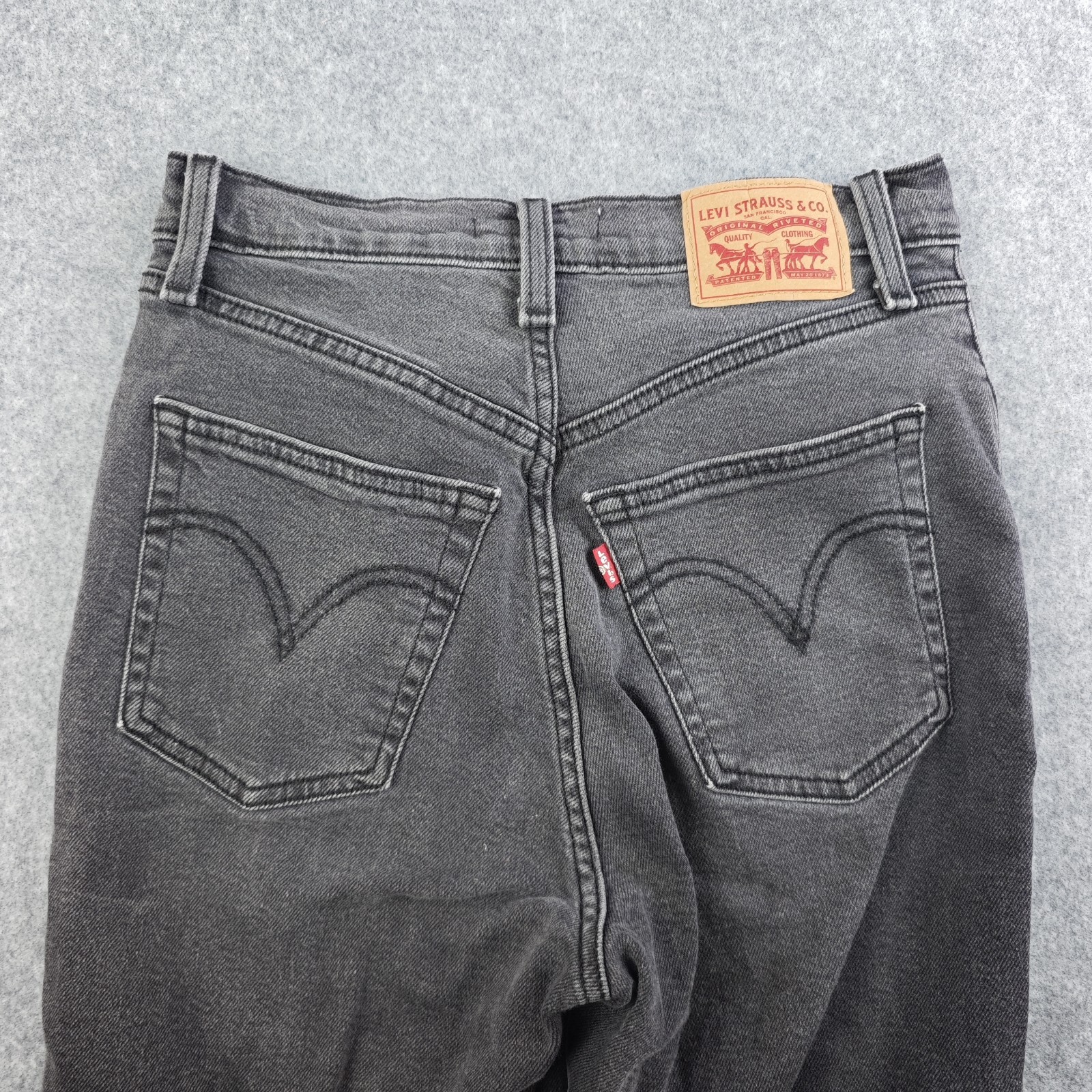 Levis Ribcage Boot Jeans Women’s 28 Black Wash High Rise Bootcut Button Fly