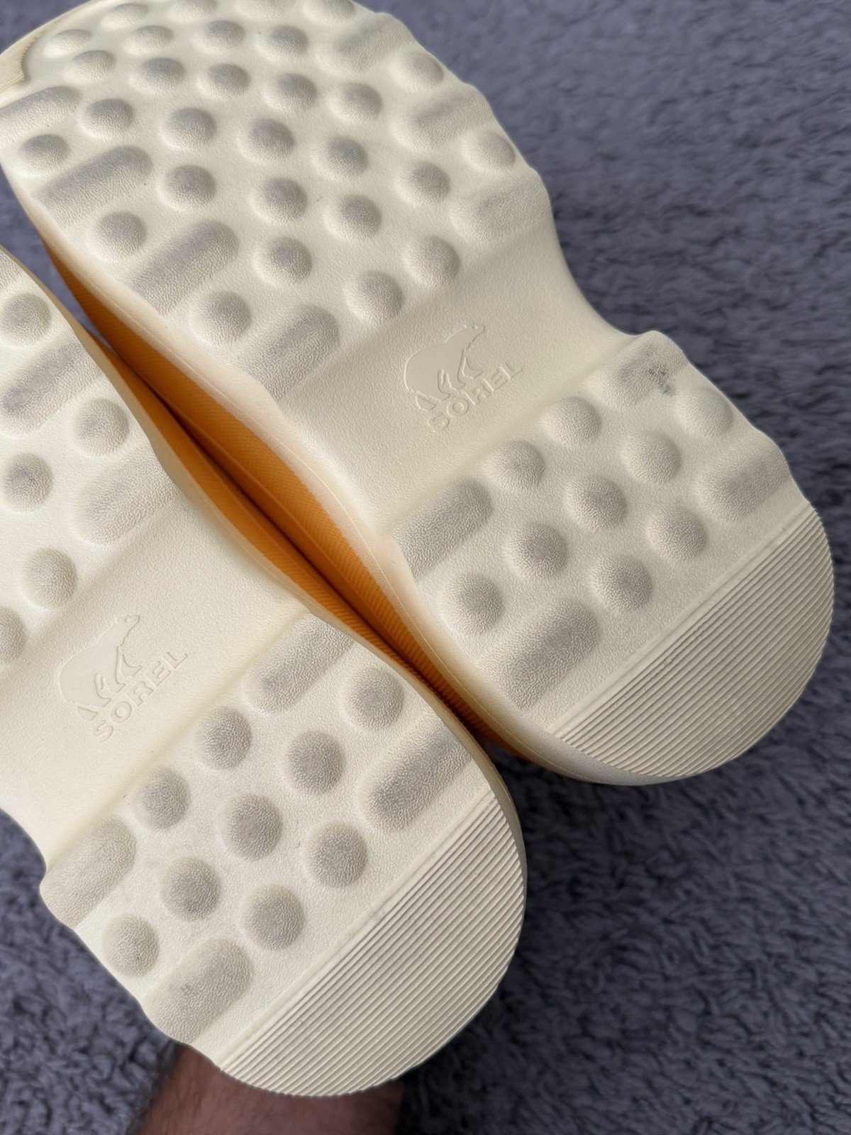Sorel Caribou Clog Yellow Ivory Waterproof Slip-Ons Mule Shoes Women’s Size 7