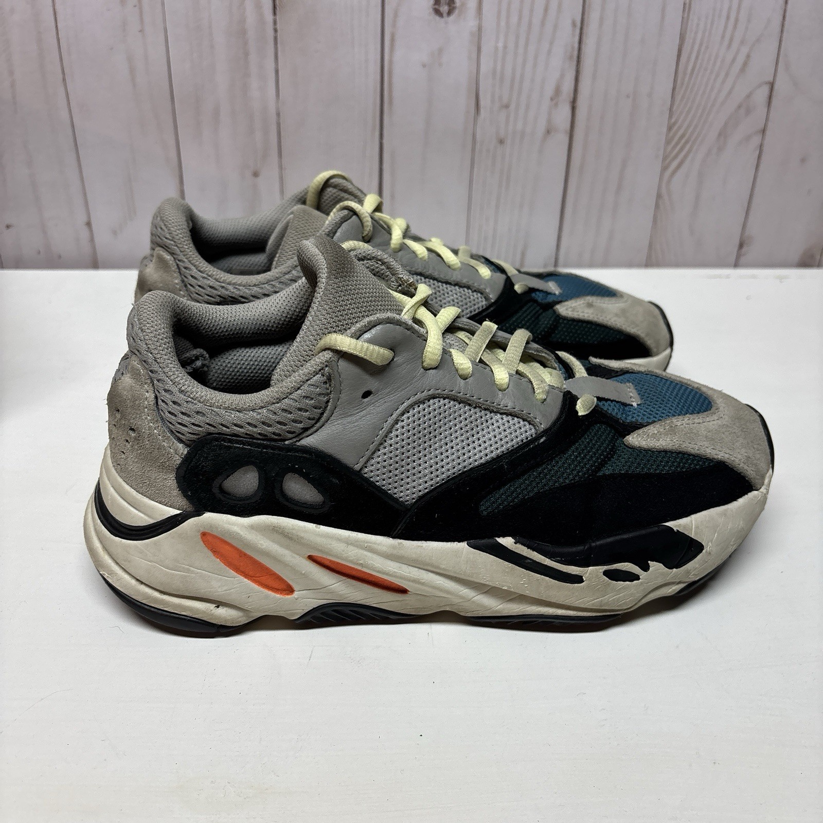 Size 6 – adidas Yeezy Boost 700 Low Wave Runner