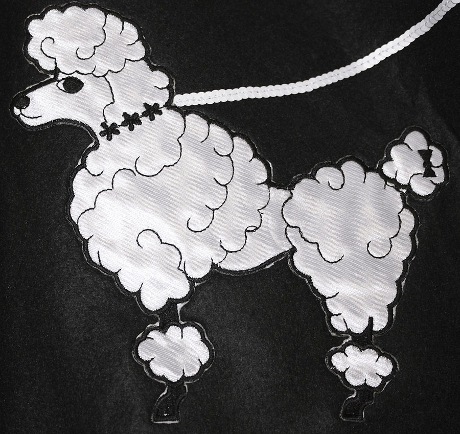 Black FELT 50s Poodle Skirt _ Adult Size MEDIUM _ Waist 30″- 37″ _ Length 25″