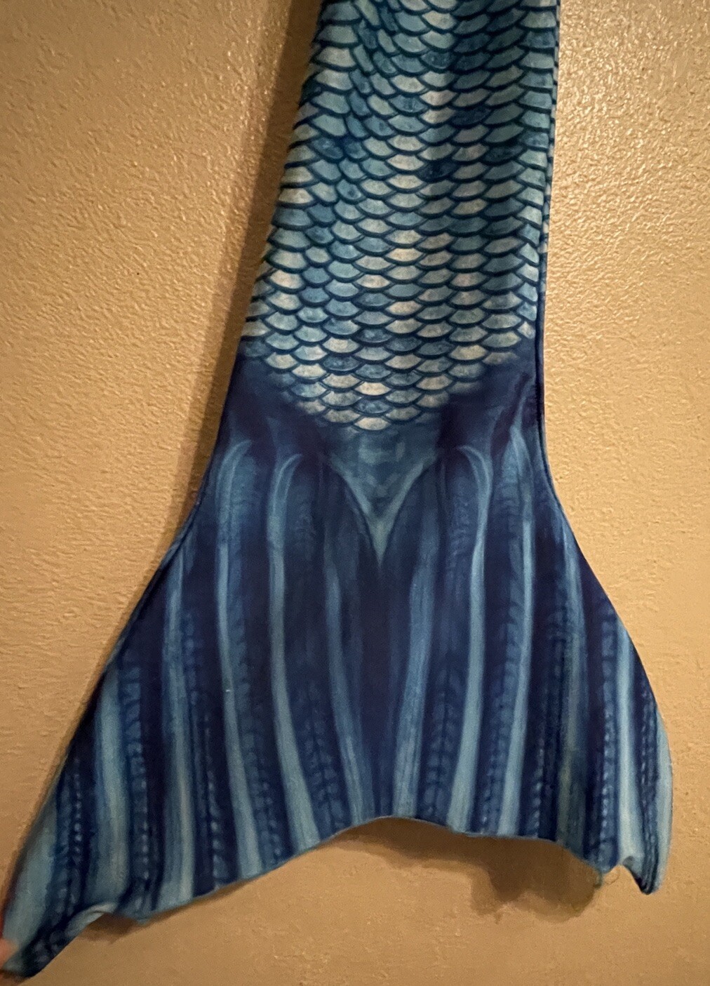 Fin Princess Blue Teal Mermaid Tail Skin Kids Girls Size 6 Pool Turquoise Cute