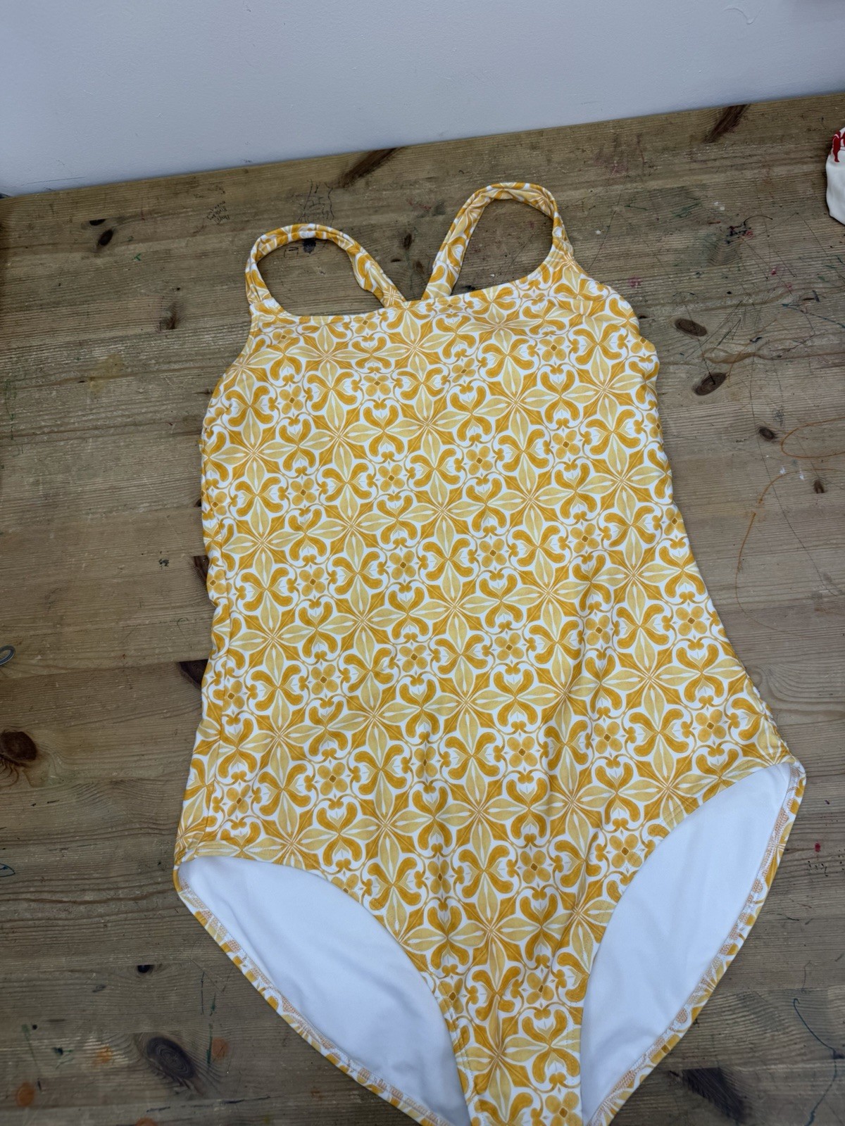 Shade & Shore Women’s Floral One Piece Swimsuit Yellow/White Crossback Lined XL