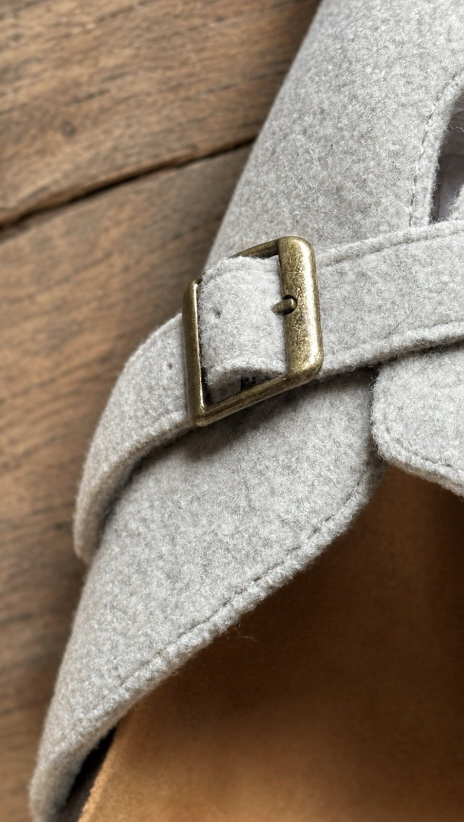 GAP Felt Upper Faux Suede Buckle Clogs Slides Heather Grey Women’s Size 10