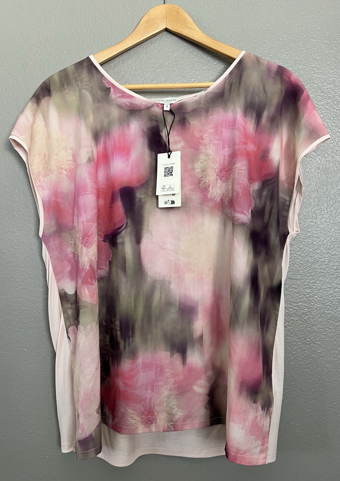 NWT NEW Ted Baker London coral blurred floral woven front tee art Ted size 5/XL