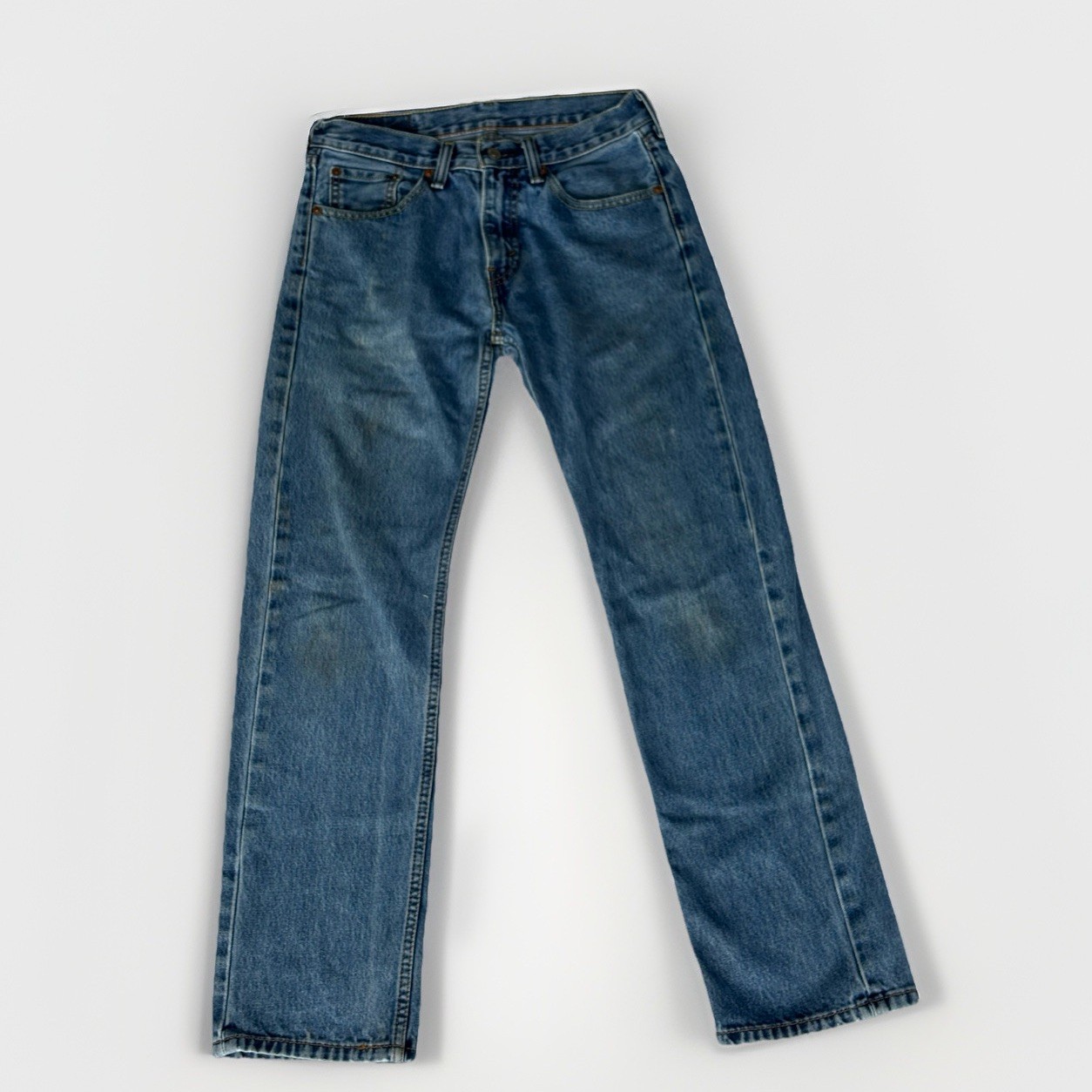 Levi’s 500 Series Men’s Regular Fit Straight Leg Medium Wash Denim Jeans
