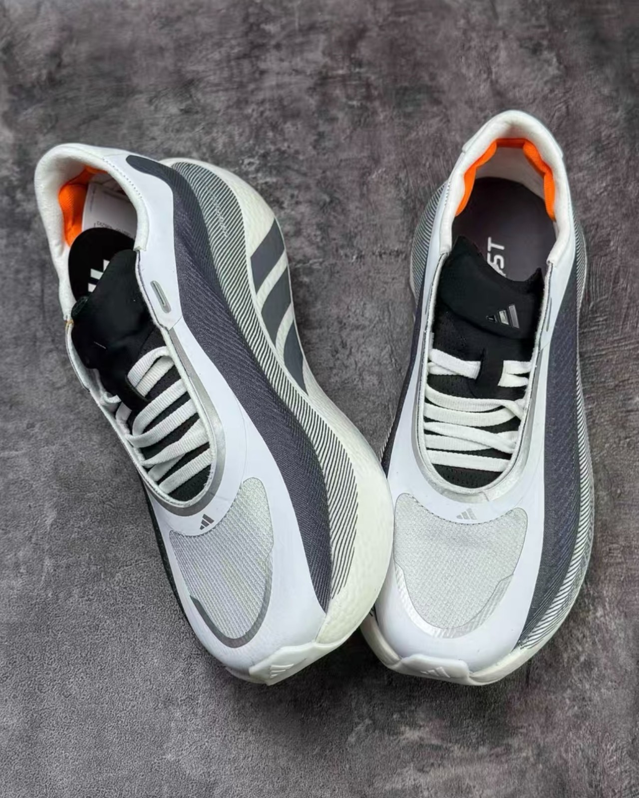 adidas Hyperboost Edge Cloud White Aurora Onix KI4392