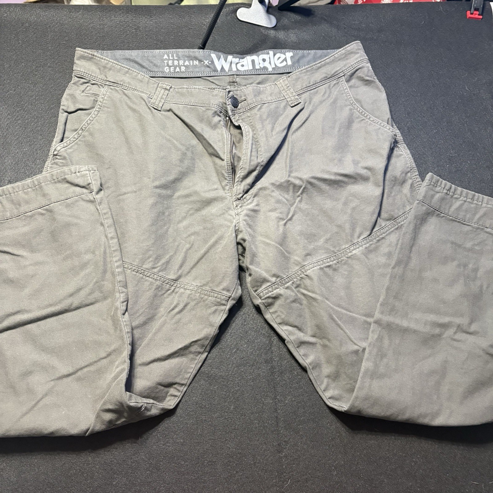 Wrangler ATG Pants Mens 40×30 Gray Cotton Canvas Cargo Stretch All Terrain Gear