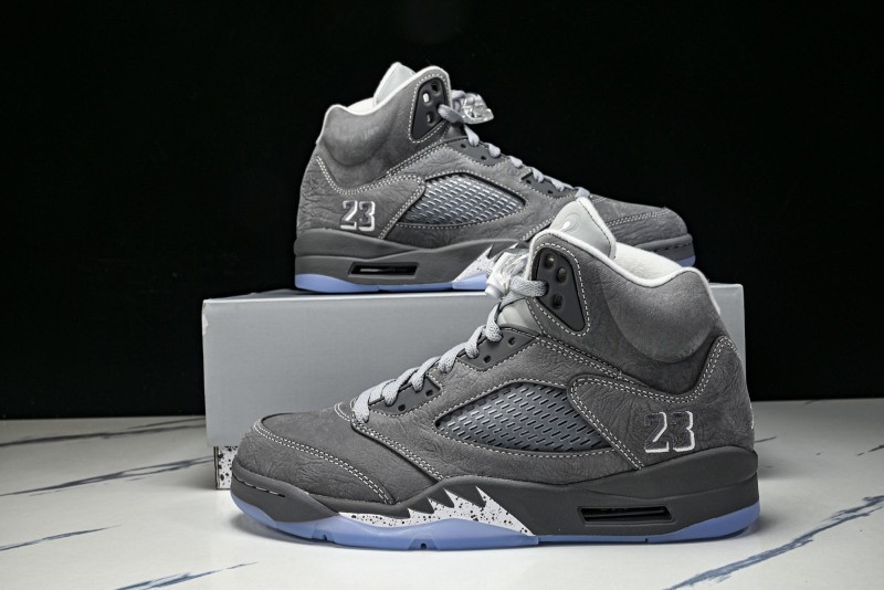 AJ 5 Retro Wolf Grey DD0587-002 Men’s Shoe Sizes 4-13 (New With Box)