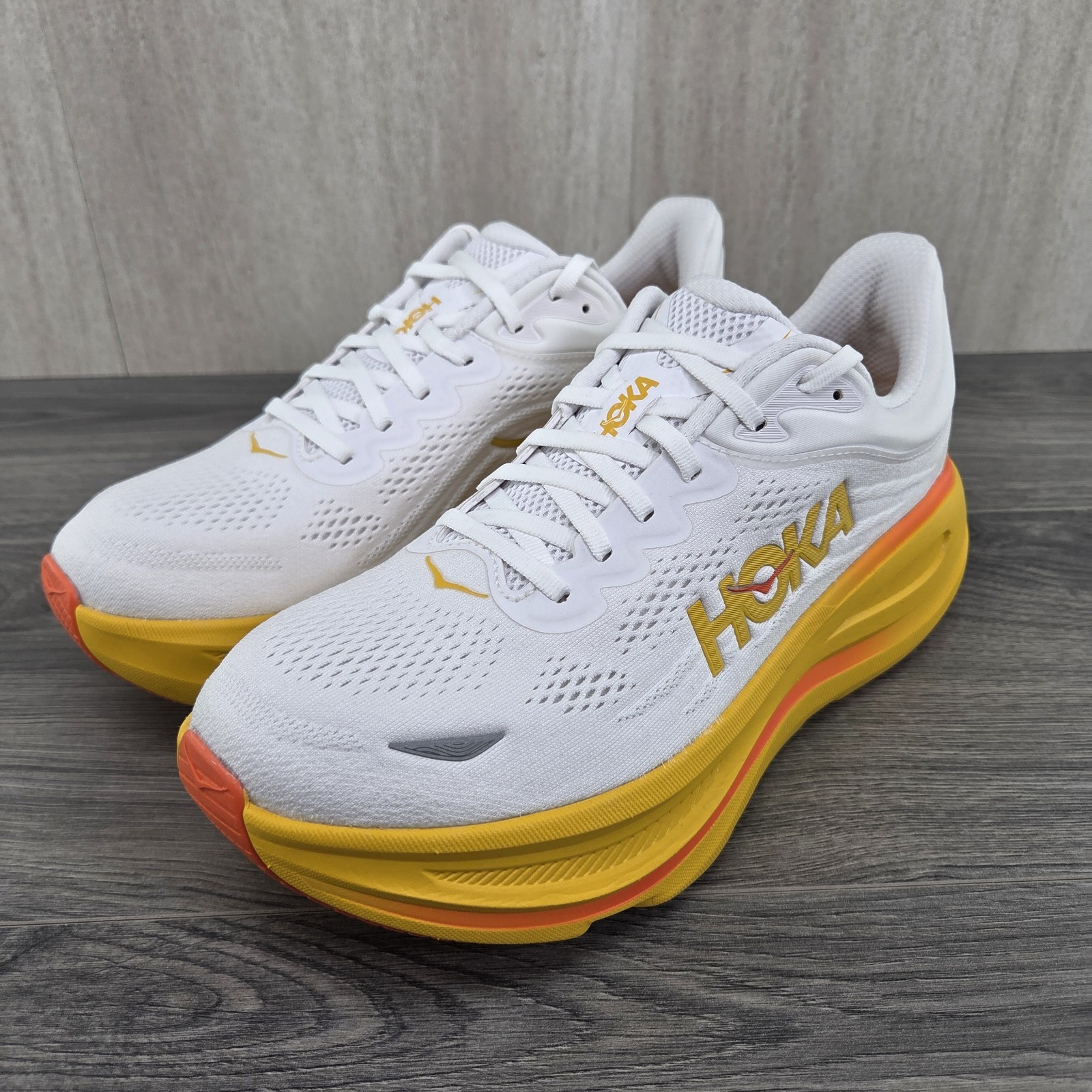 Hoka Bondi 9 Size 11 Mens Frost White Orange Running Shoes $175