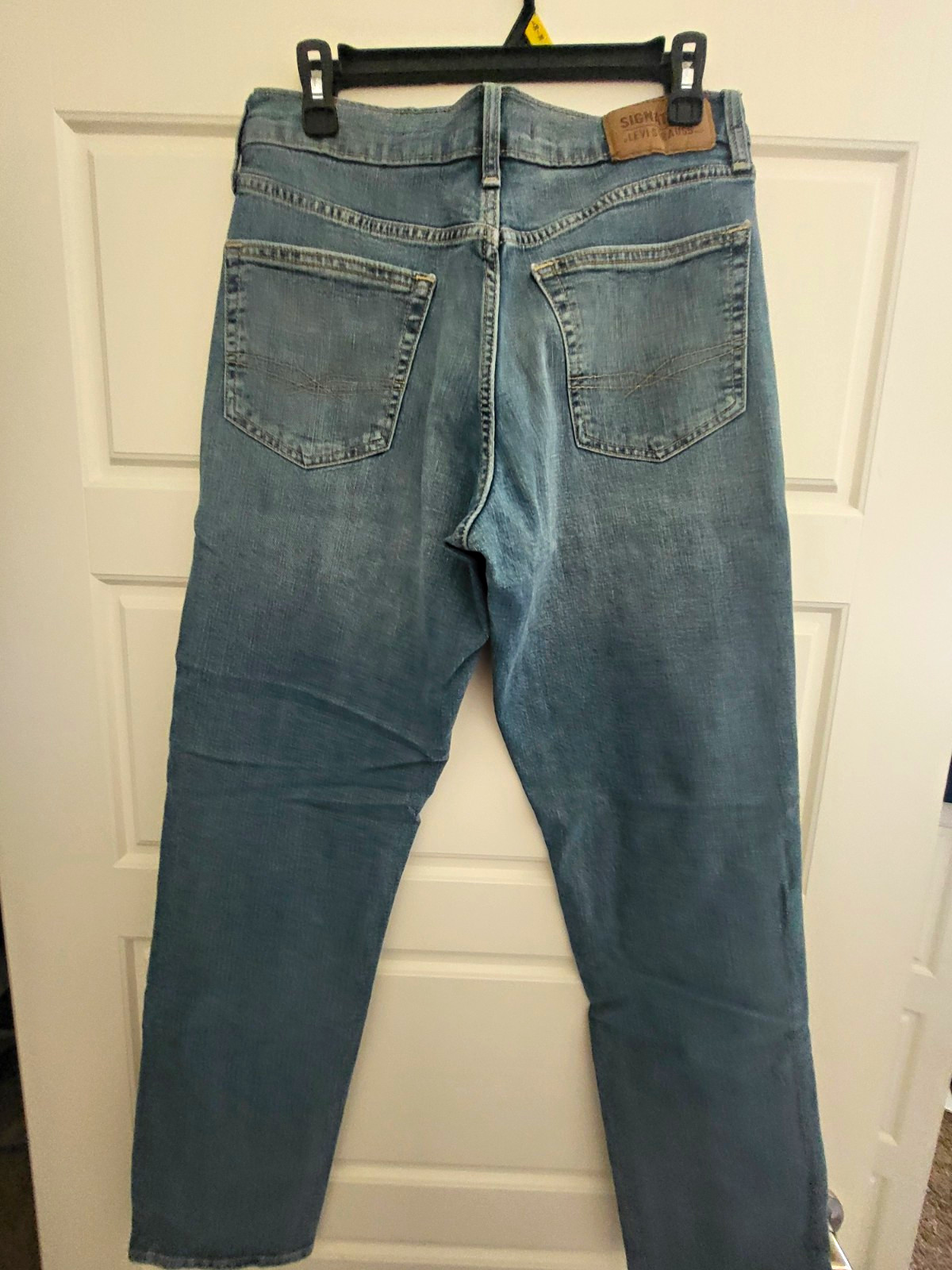 Signature by Levi Strauss & Co. Medium Wash Blue Denim Straight Jeans 5-Pocket