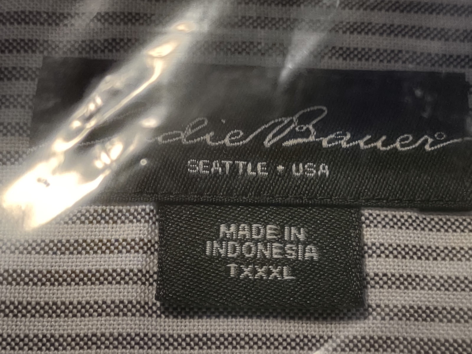 NWT – Eddie Bauer – Men’s LS Button Down Shirt – White & Blue – Size TXXXL