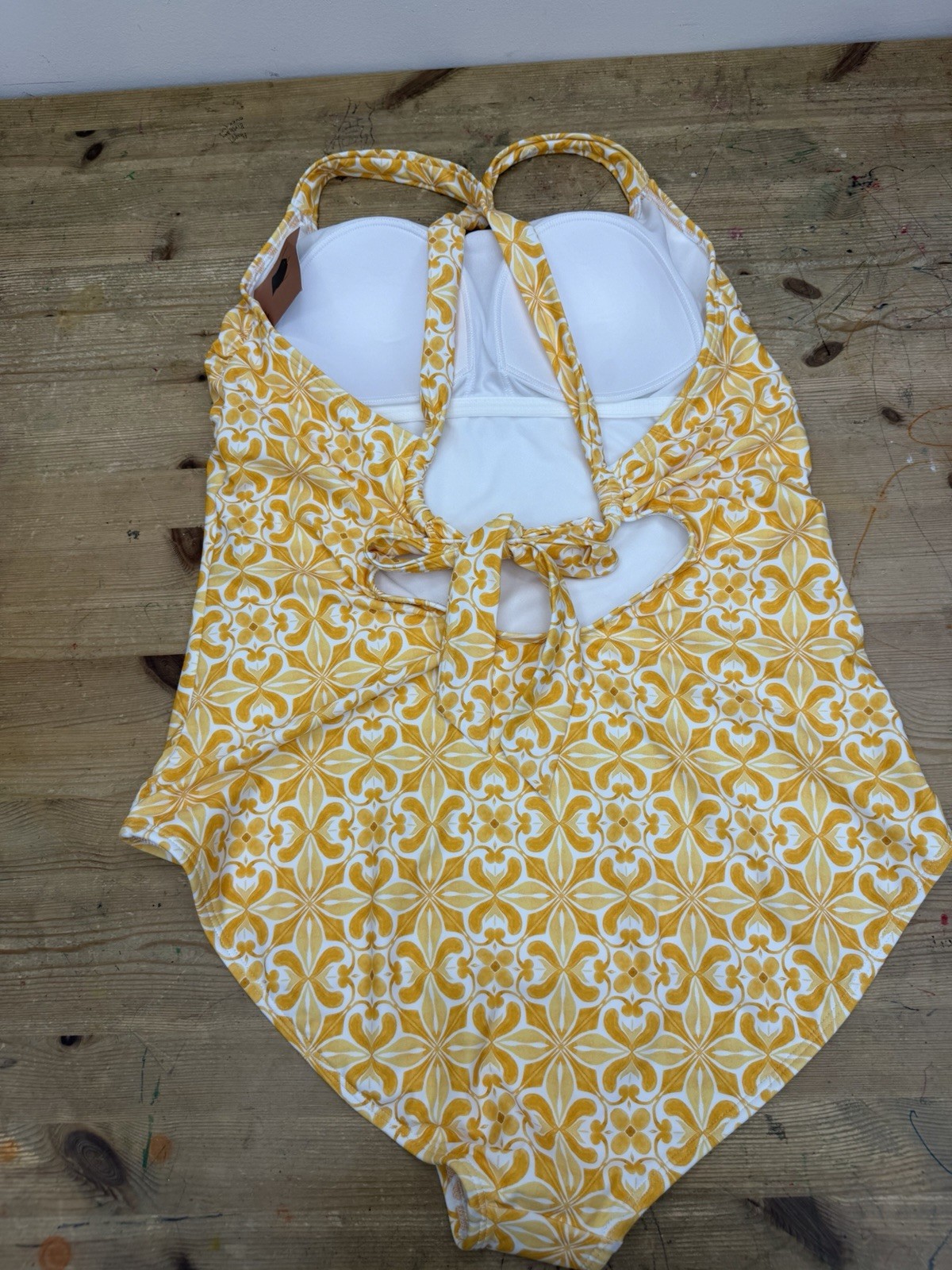 Shade & Shore Women’s Floral One Piece Swimsuit Yellow/White Crossback Lined XL