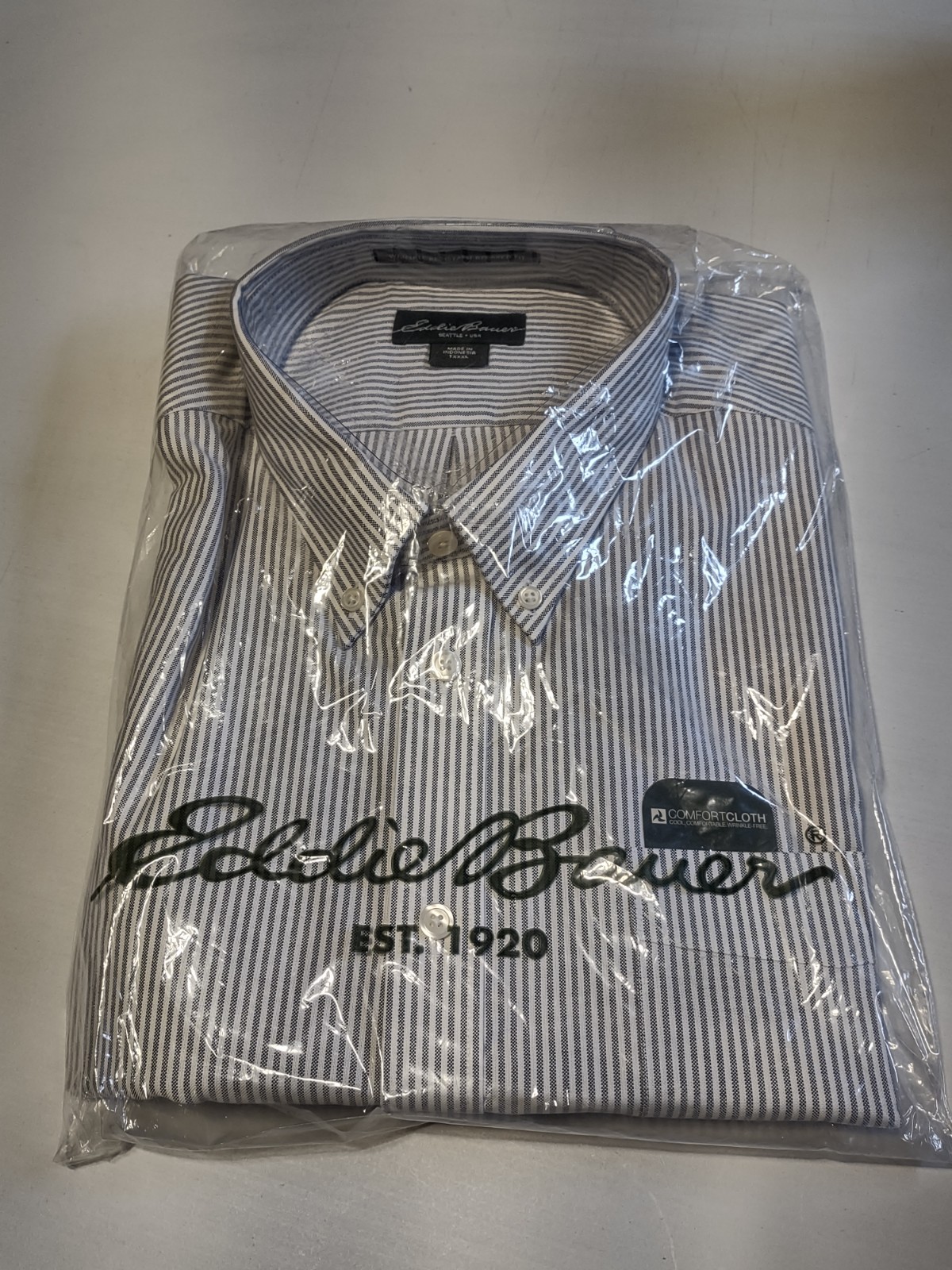 NWT – Eddie Bauer – Men’s LS Button Down Shirt – White & Blue – Size TXXXL