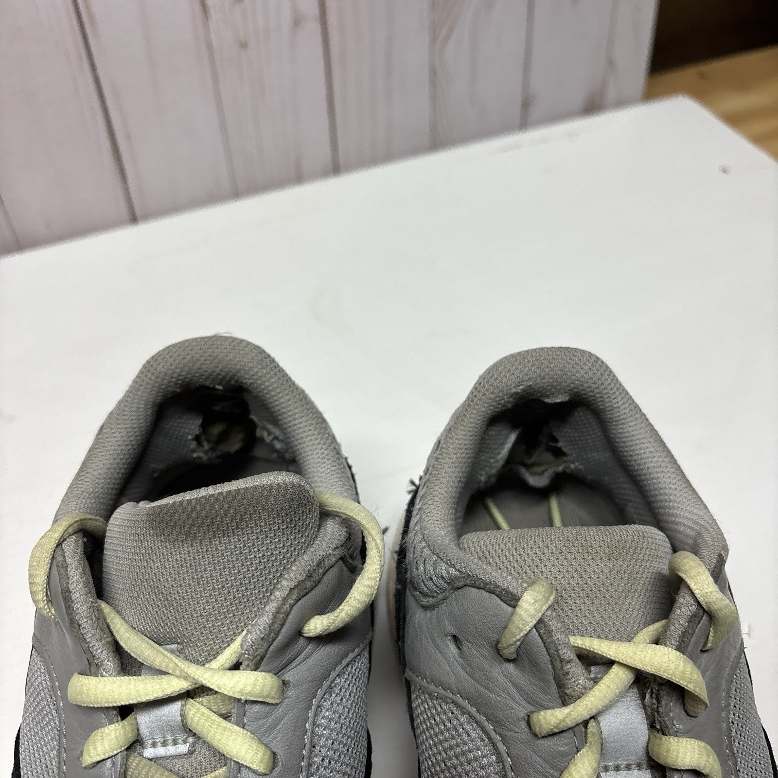 Size 6 – adidas Yeezy Boost 700 Low Wave Runner