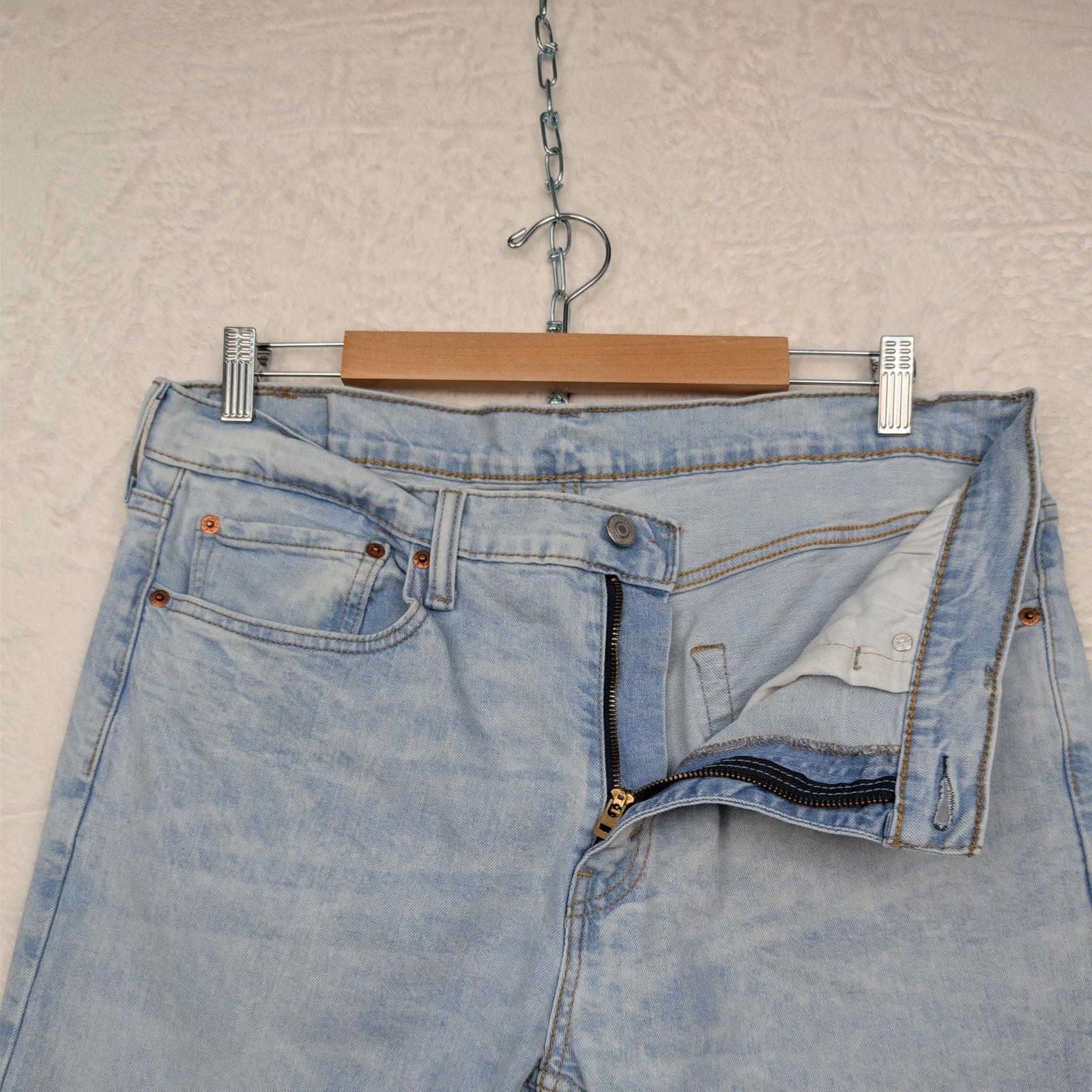 Levi’s 502 Jeans Men’s 36×31.5 Blue Light Wash Regular Taper Red Tab Streetwear