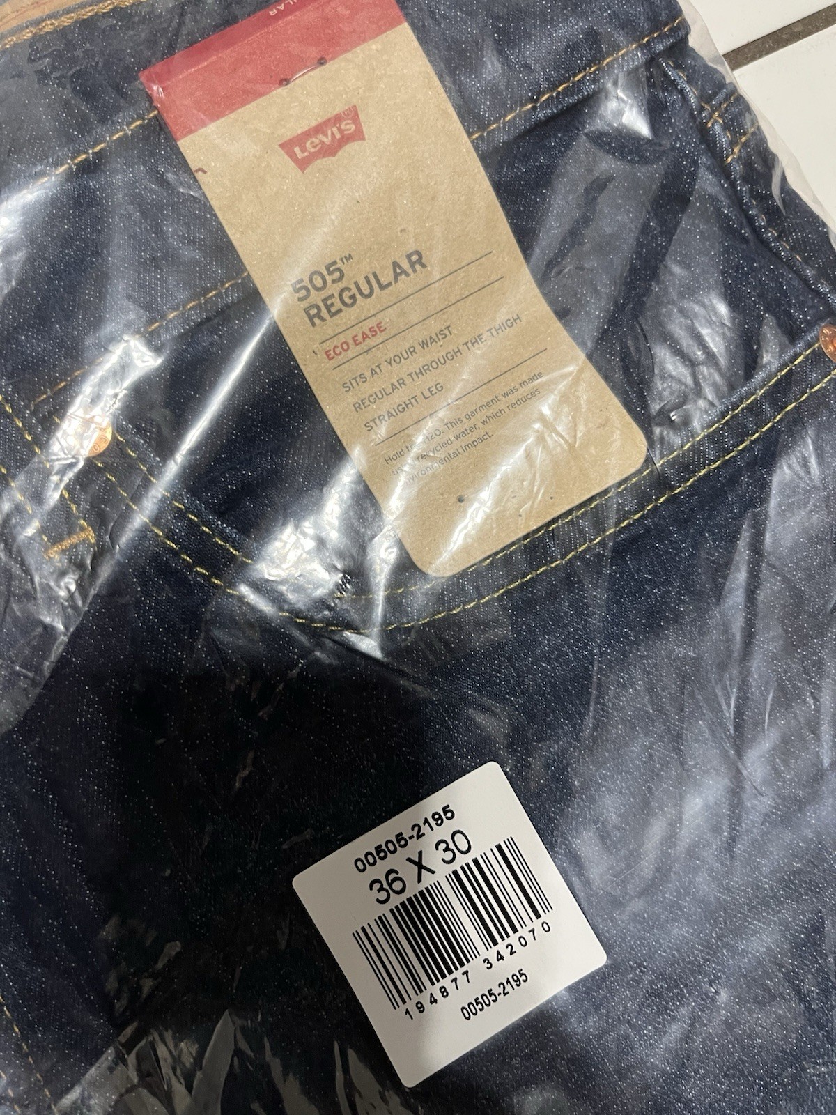 Levis Men’s 505 Regular Fit Jeans (Stretch) Dark Stonewash 36W X 30L NEW SEALED!