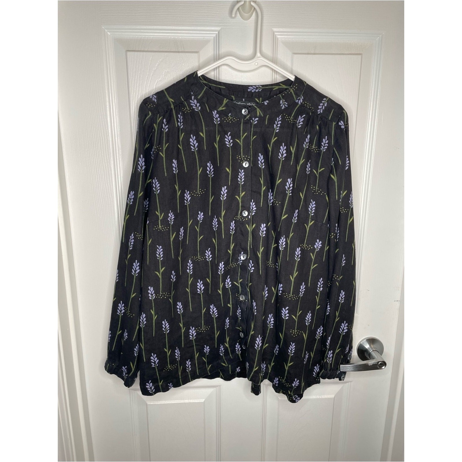 Gudrun Sjoden 100% Hemp Floral Art to Wear Blouse Vacation Black Purple Floral M