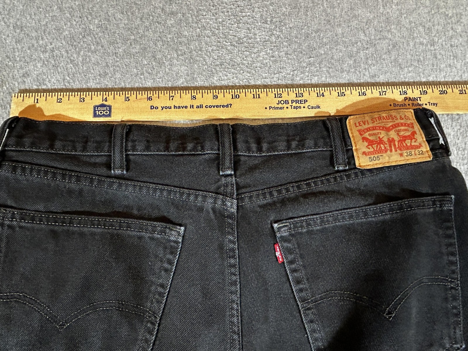 Levis 505 Jeans Mens 38×32 Regular Fit Straight Black Denim Classic Americana