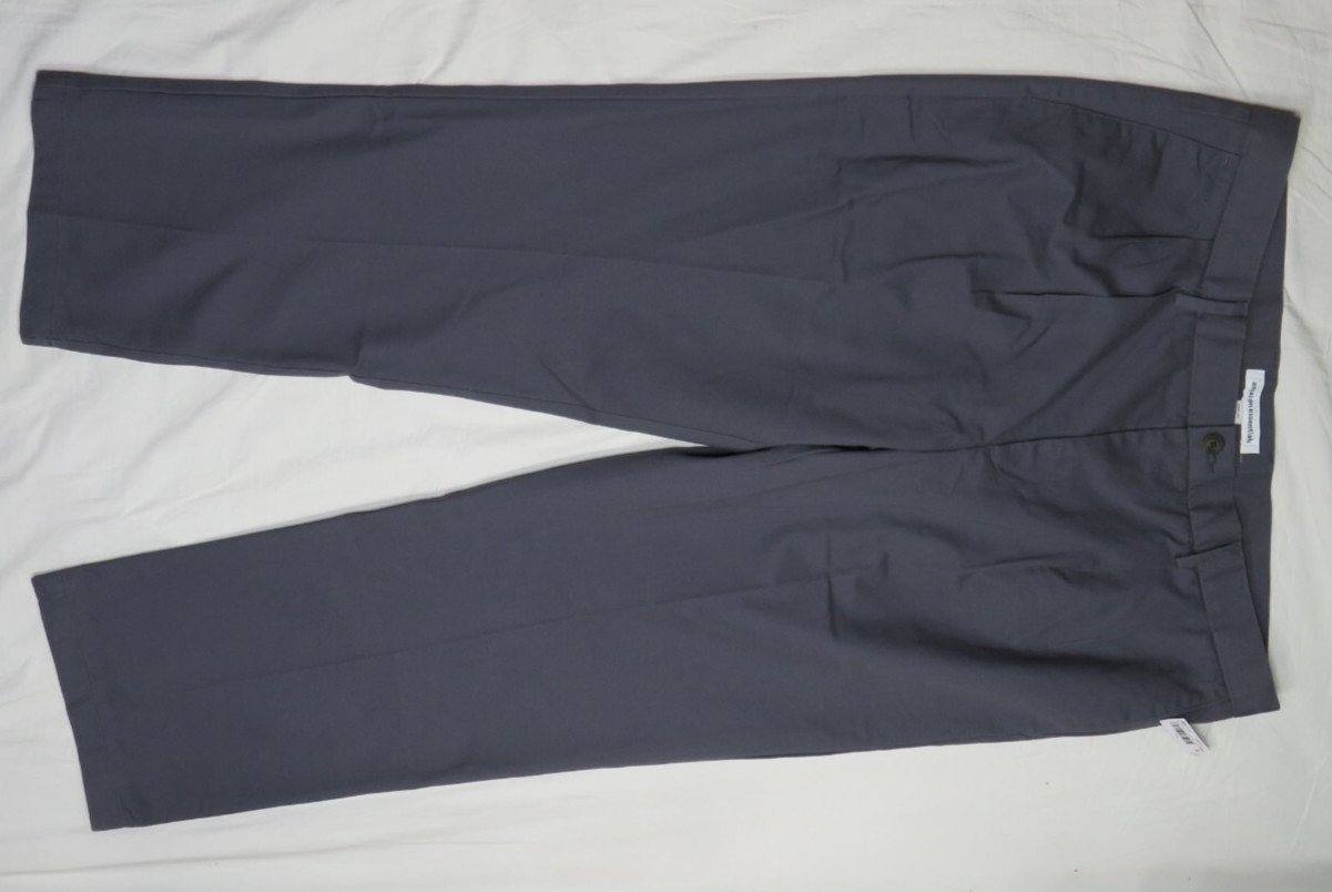 AMAZON MENS 40X30 GRAY CHINO PANT RELAXED FIT PLEATED COTTON POLY NWT