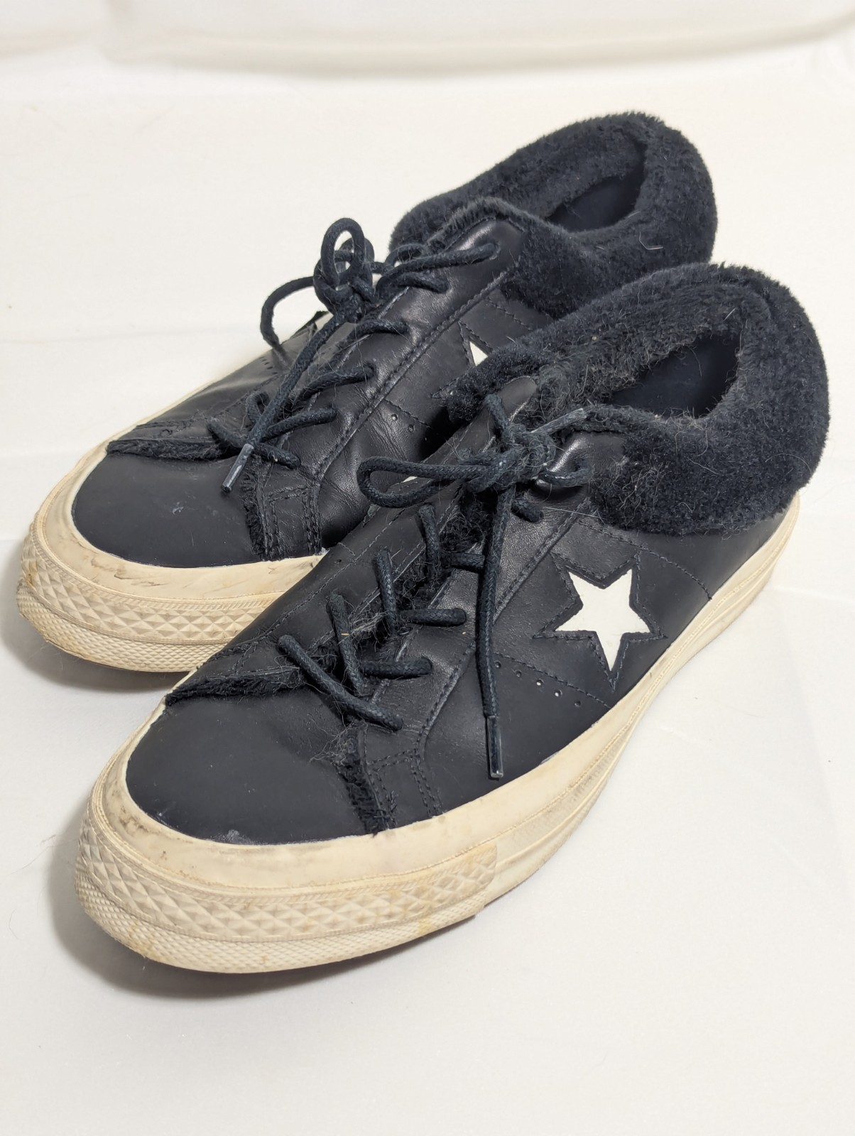 Men’s Size 7 Women’s 9 – Converse One Star Street Warmer Low Black, Fur Trim