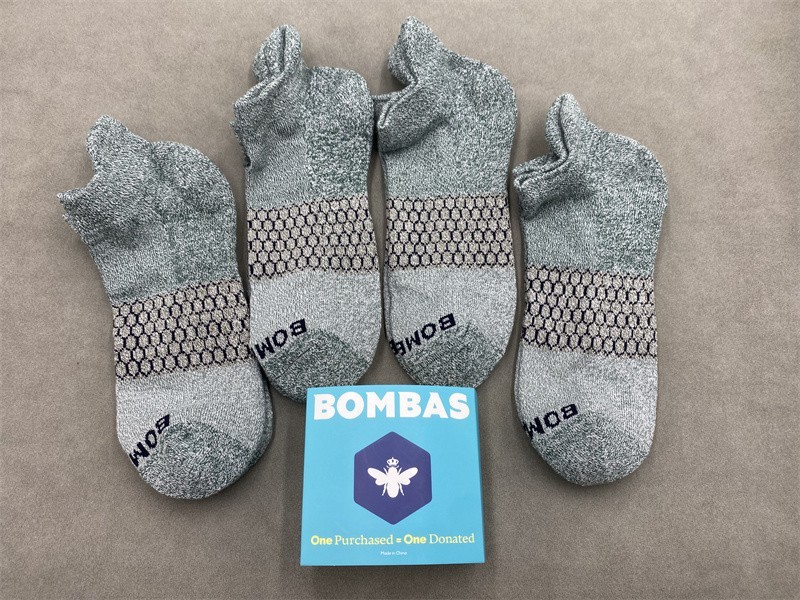 4 Pairs Bombas Men’s 9.5-13 Performance Ankle Socks Grey-Green Size Large