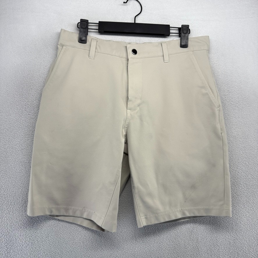 State and Liberty Shorts Men’s 32 FITS 30 Gray Beige Performance Golf Chino READ