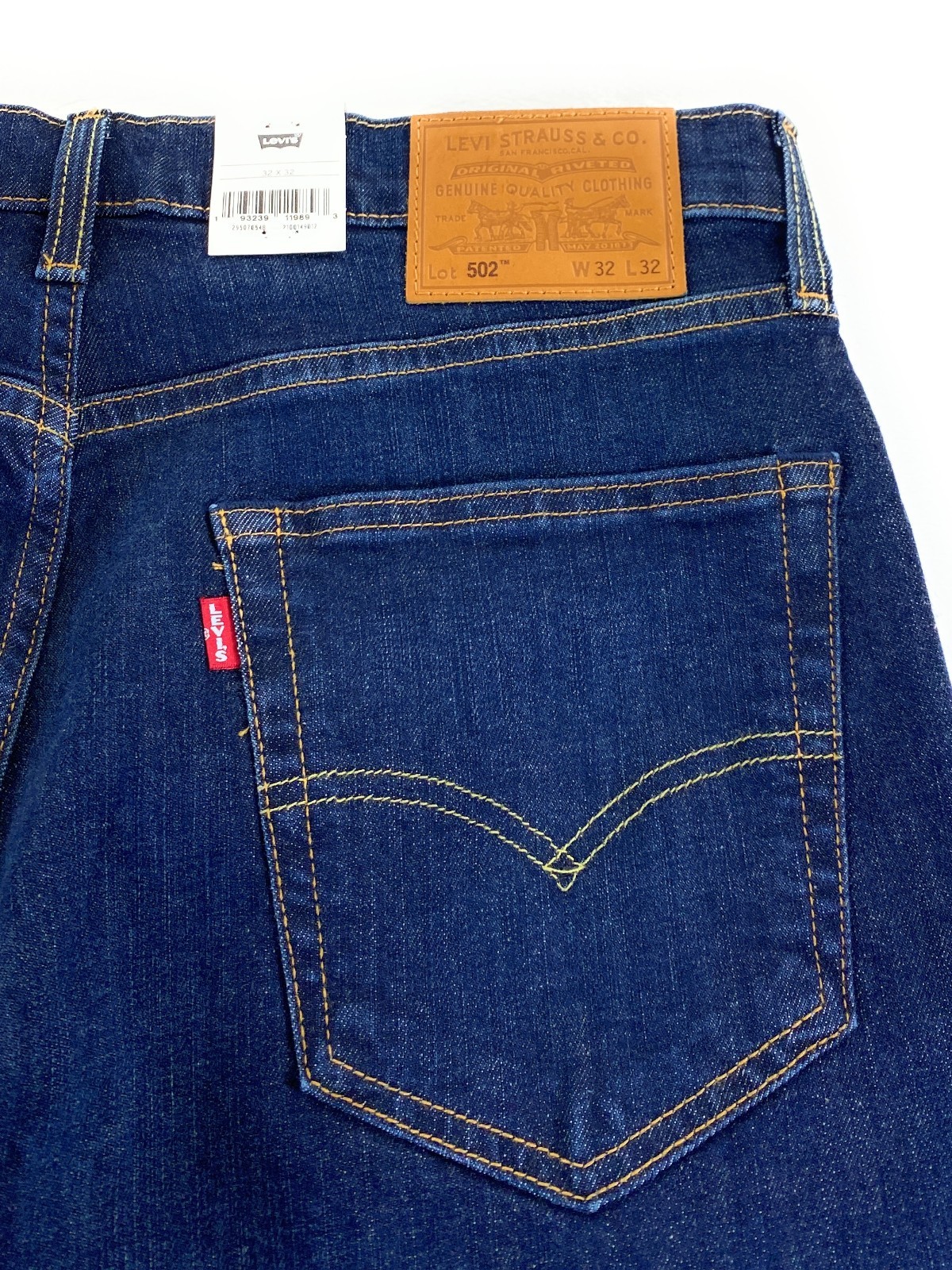 NWT Levi’s Premium Men’s 502 Regular Taper Flex Denim Blue Jeans 32×32