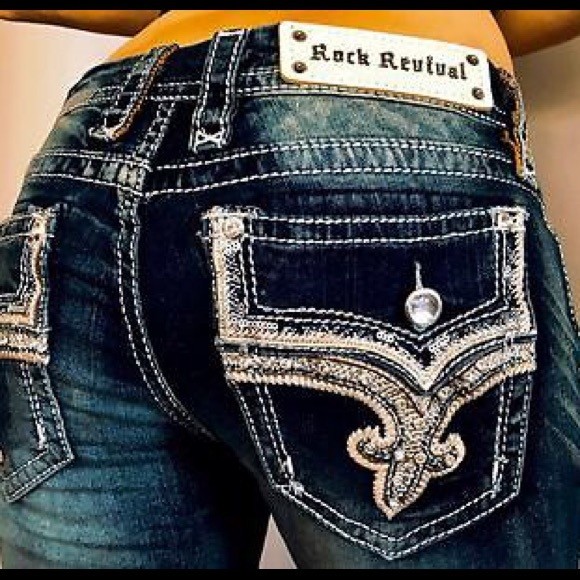 NWT New Womens Rock Revival Betty Straight Jean 27 28 29 30 32 33 34 36 Reg/Long