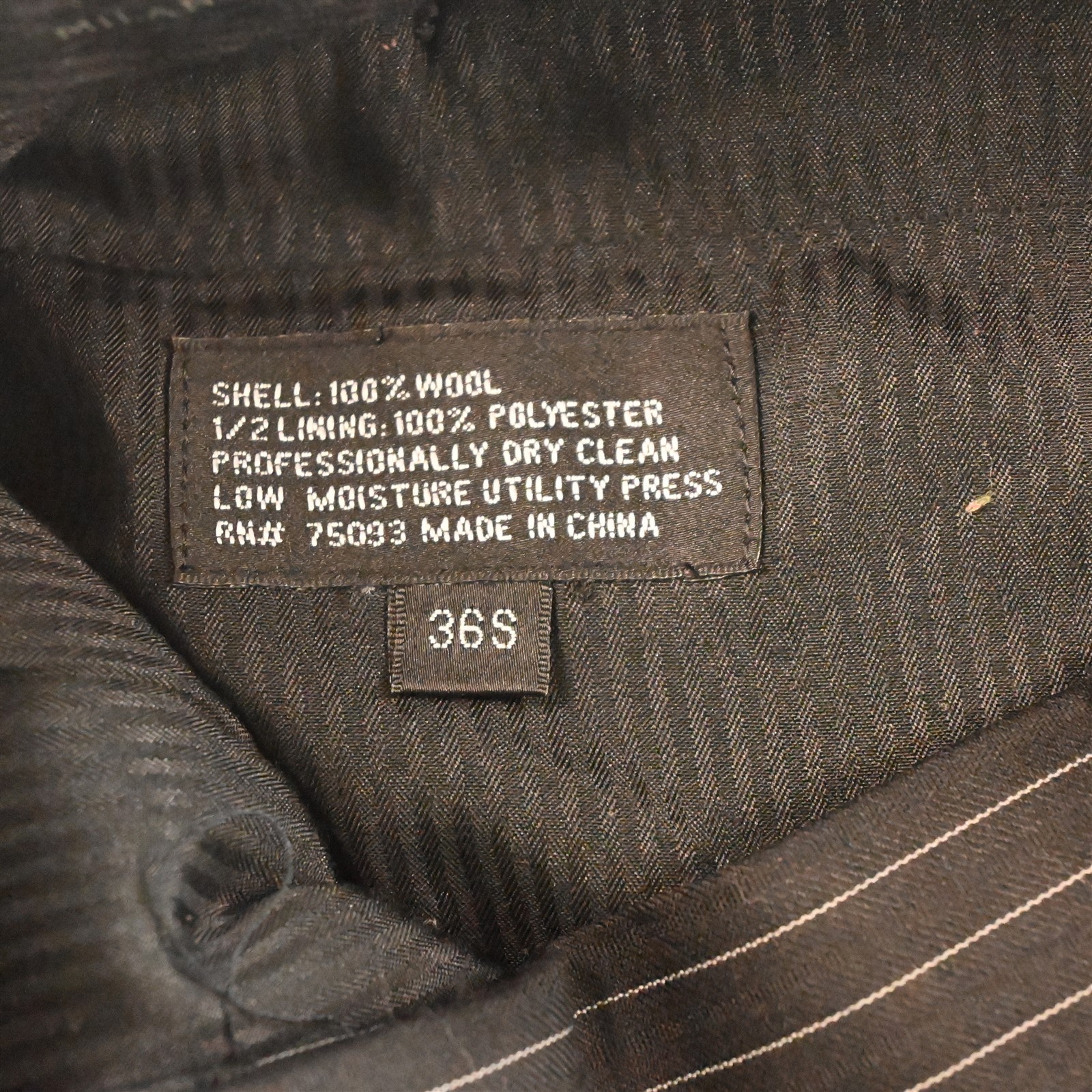 Lineage 42S 33×30 Black Striped Super 140s Mens Jacket Pants Suit