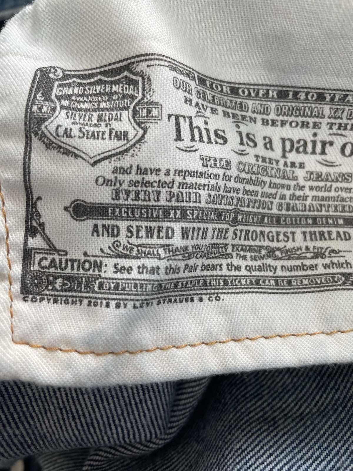 Levis 501 Original Fit Men’s Jeans W32 L27 Button Fly Straight Leg Factory 4985