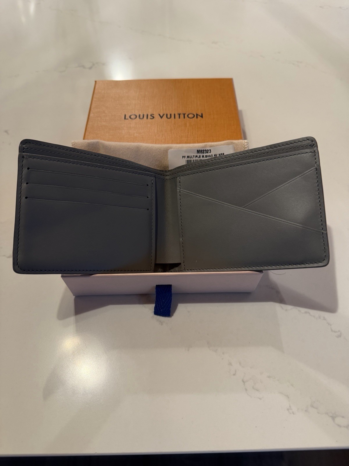 Louis Vuitton Gray Monogram Bifold Men’s Wallet, Folding Credit Card Slots OBO