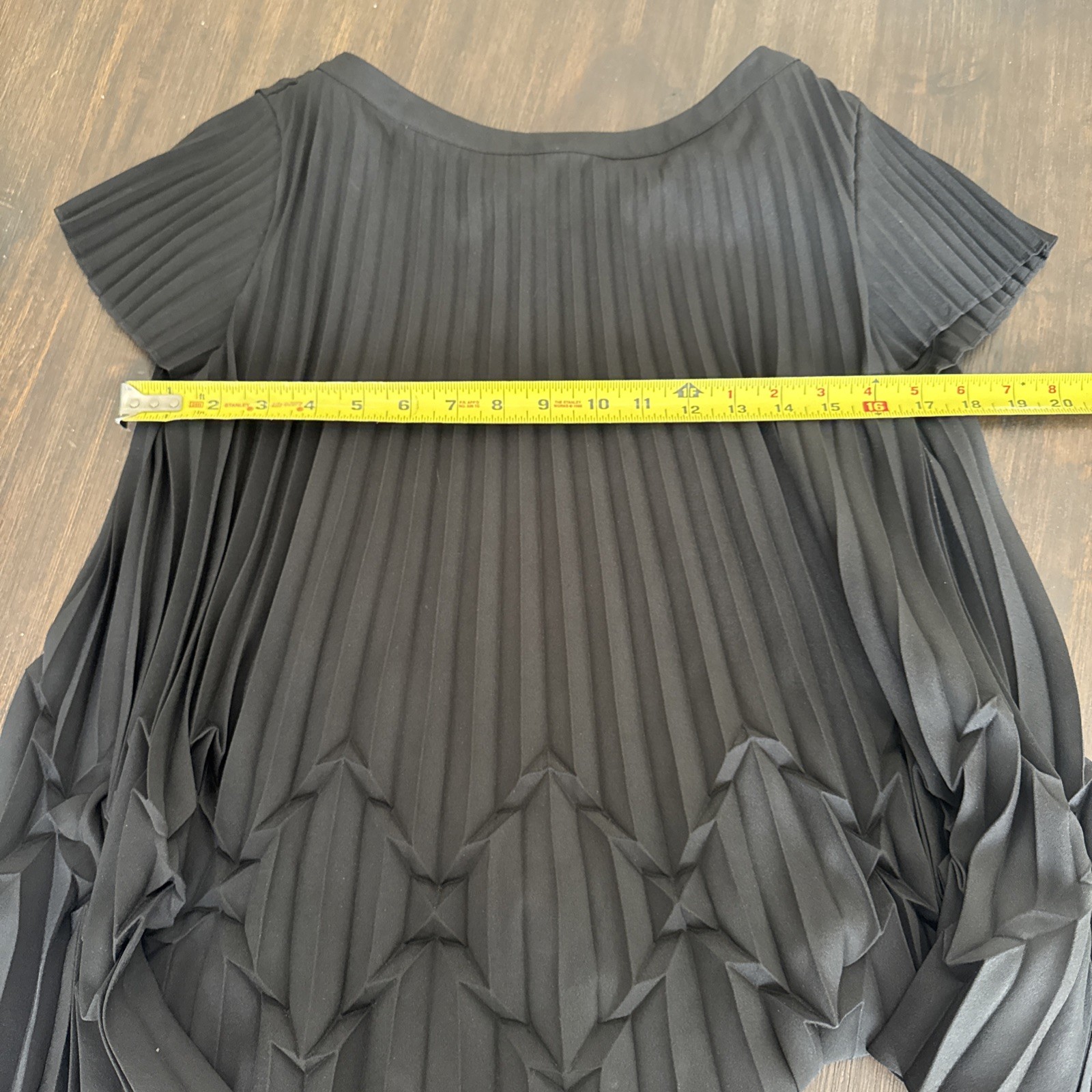 Ted Baker Black Pleated Diamond Short Sleeve Blouse Size 2 EU / Size 8