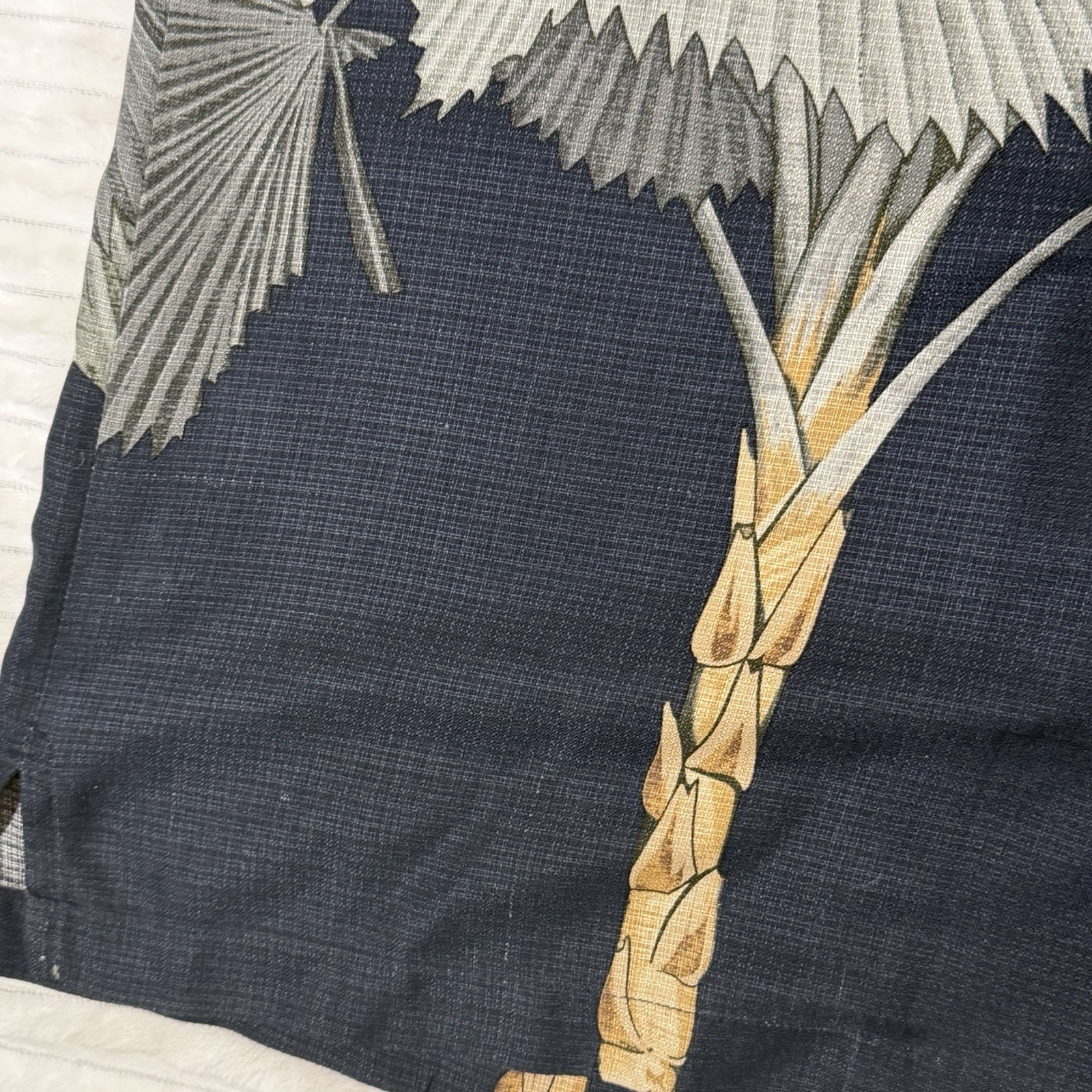 Tommy Bahama Mens Large Black Palm Floral Graphic 100% Silk Hawaiian Camp Shirt