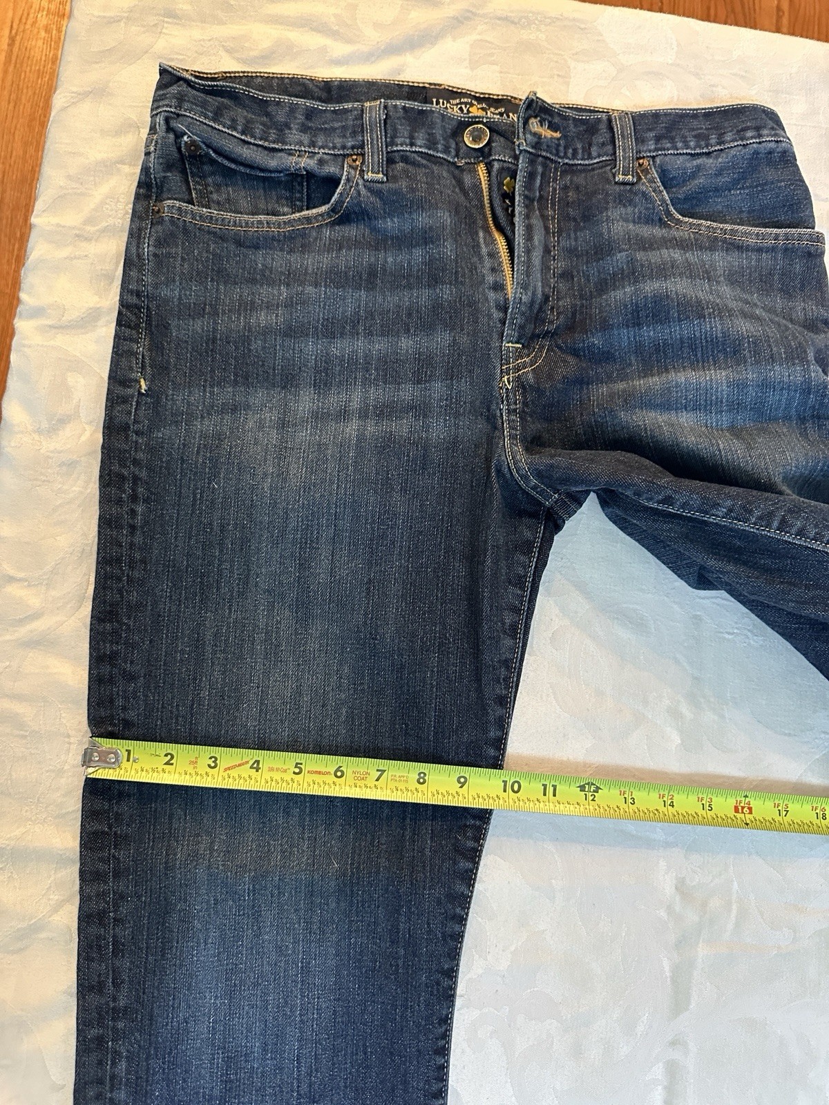 Lucky Brand Jeans Mens 34×30 Blue 329 Classic Straight Cotton Blend Dark Wash