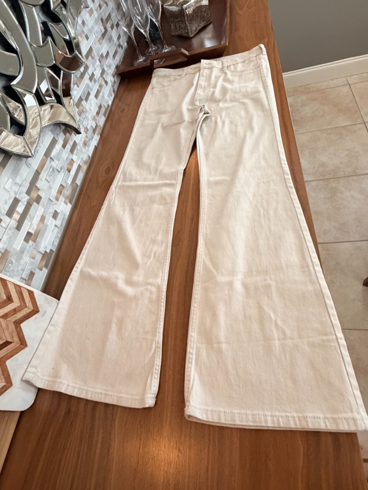DIVIDED by H&M Women’s Wide Leg Jeans – Size 12 (EUR 40) – Cream Beige Stretch